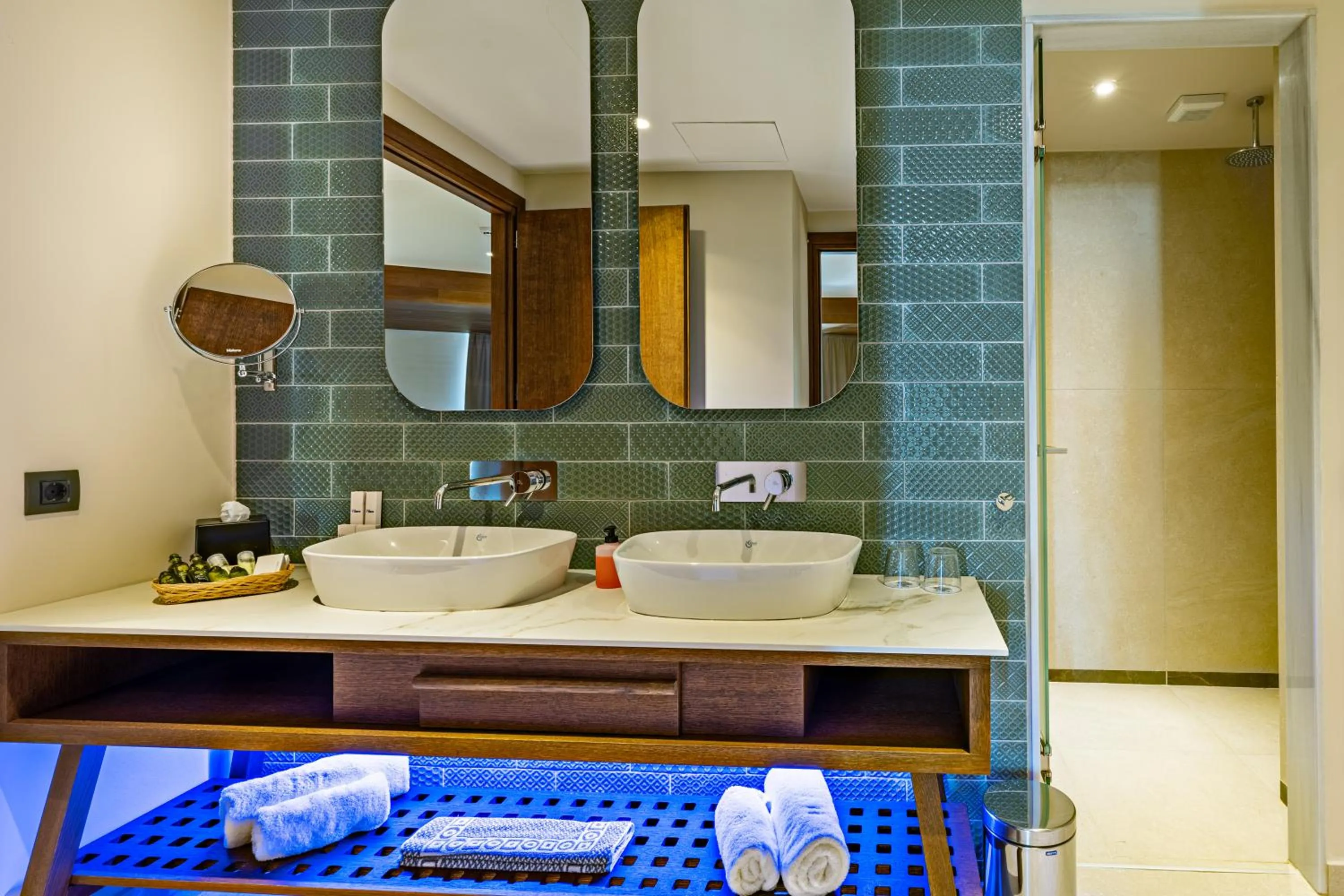 Bathroom in Minos Ambassador Suites & Spa - Adults only