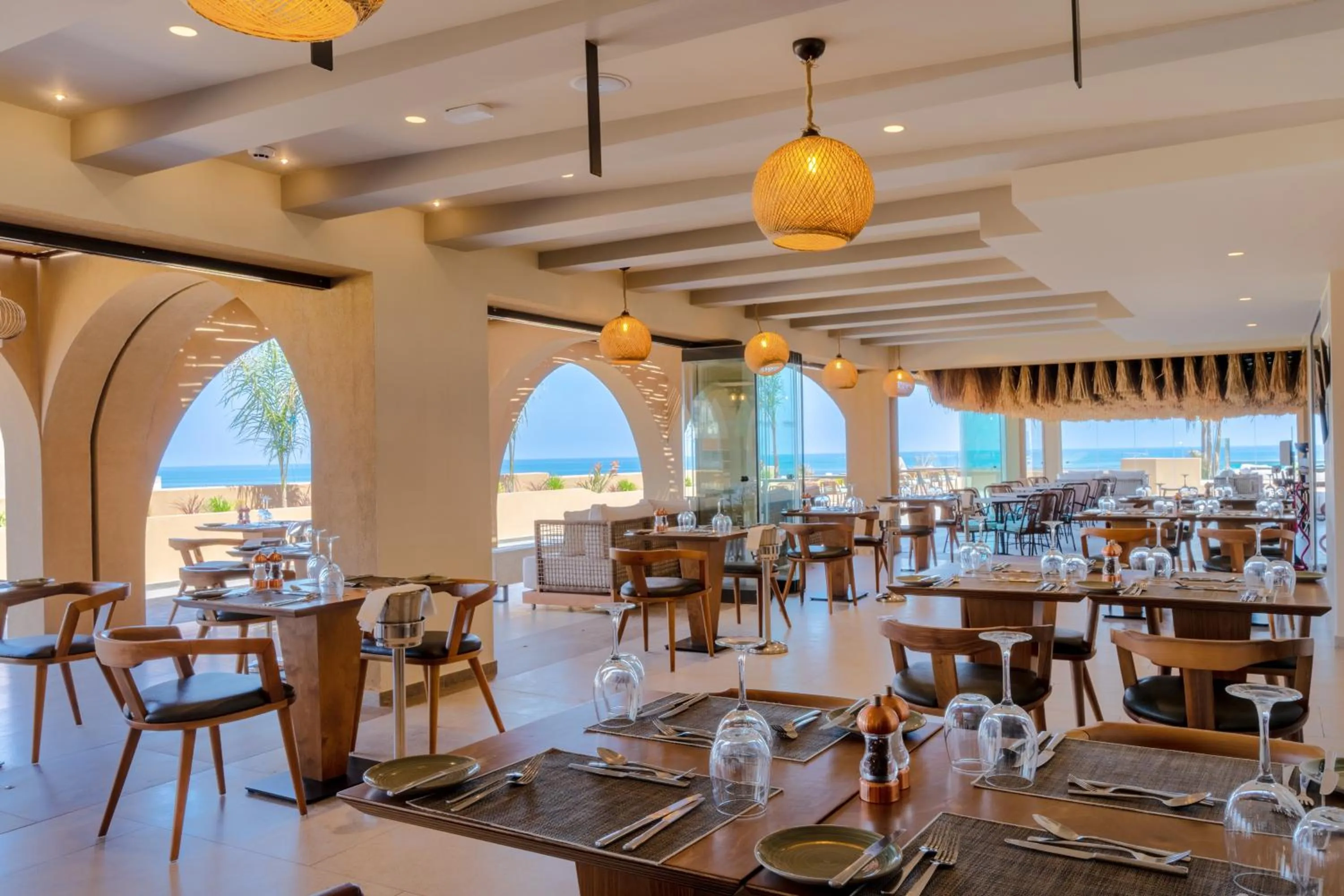 Restaurant/places to eat in Minos Ambassador Suites & Spa - Adults only