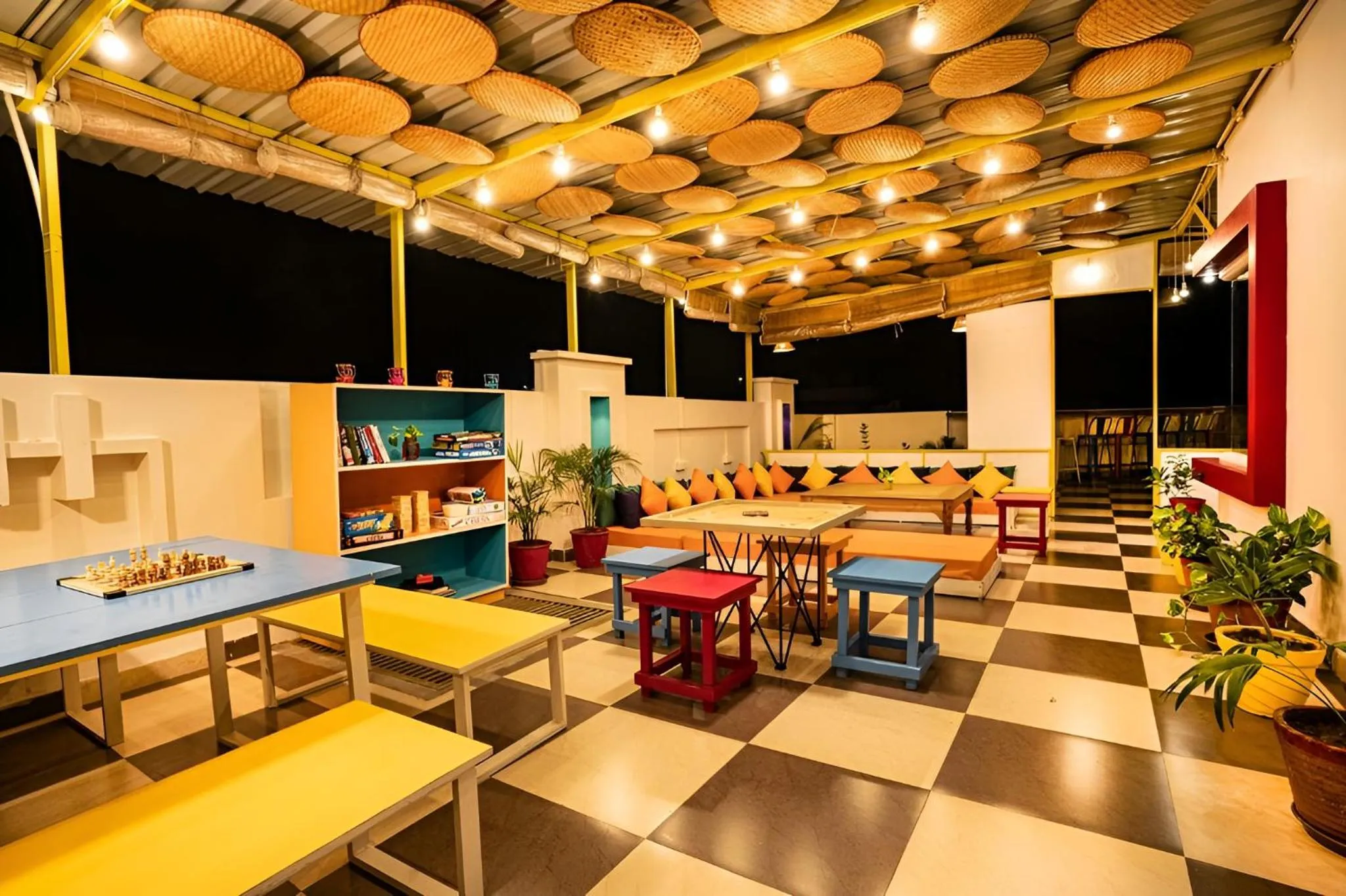 goSTOPS Amritsar, Chatiwind Gate