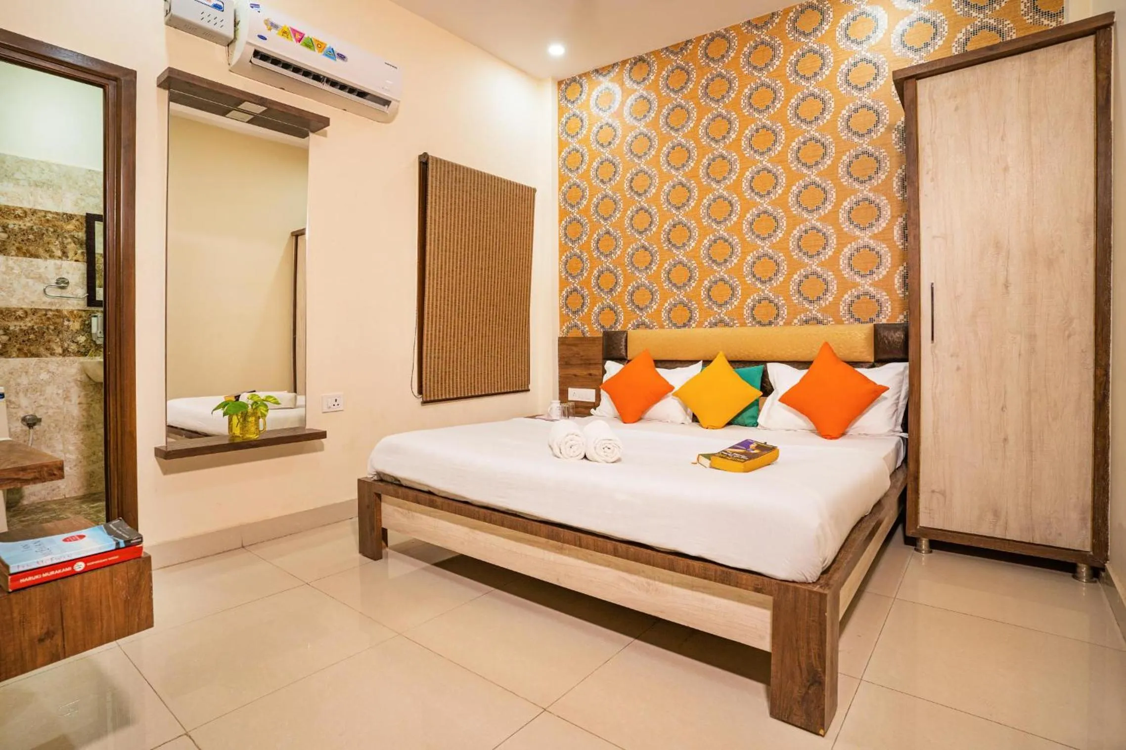 Bed in goSTOPS Amritsar, Chatiwind Gate