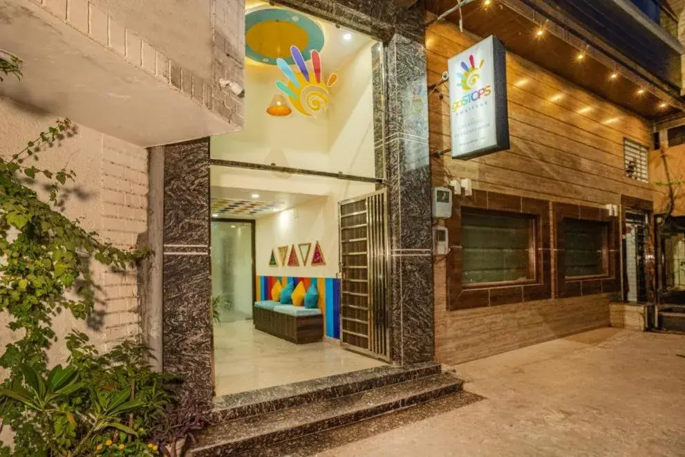 Facade/entrance in goSTOPS Amritsar, Chatiwind Gate Facade/entrance in goSTOPS Amritsar, Chatiwind Gate