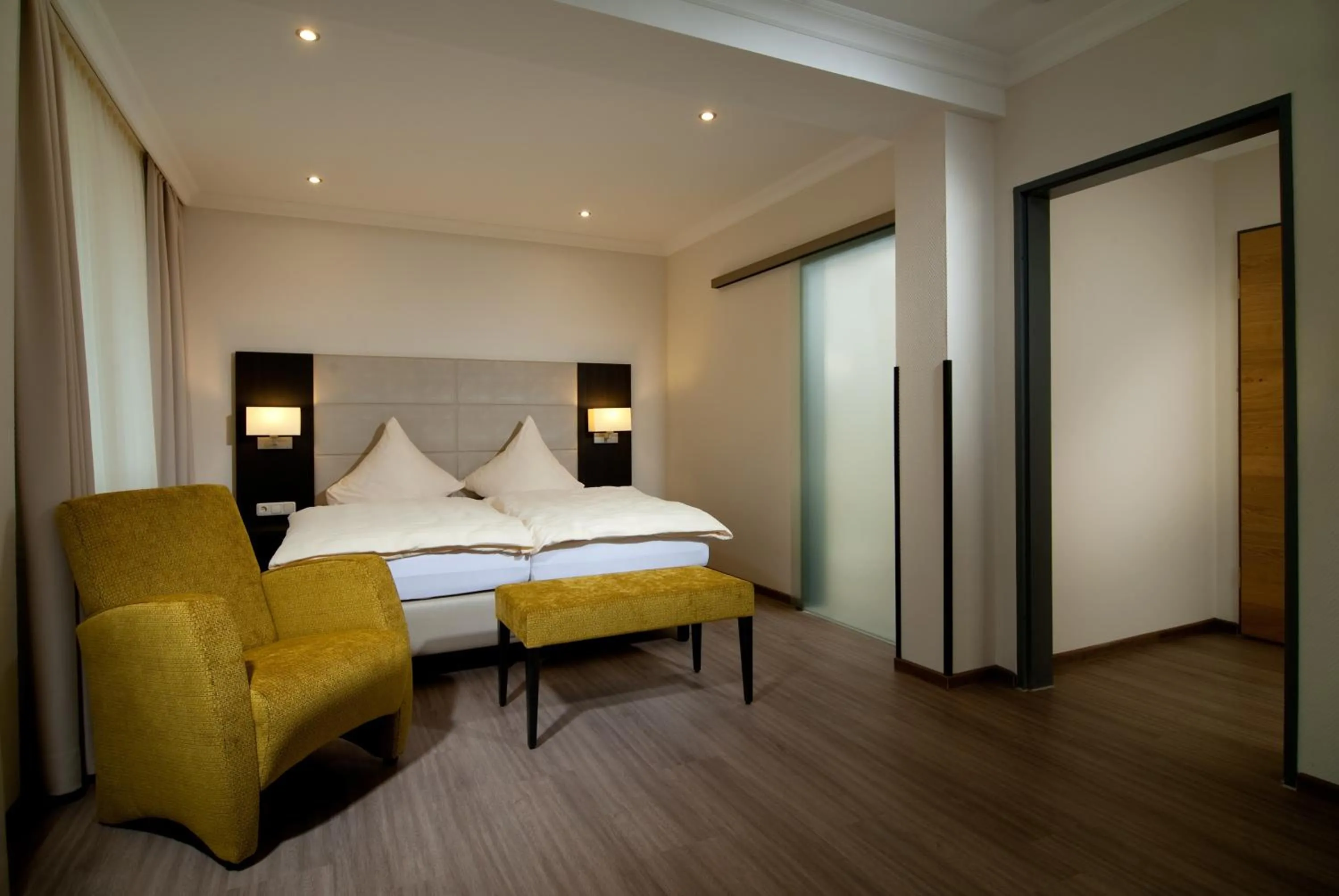 Photo of the whole room, Bed in Hotel Restaurant Pollmanns