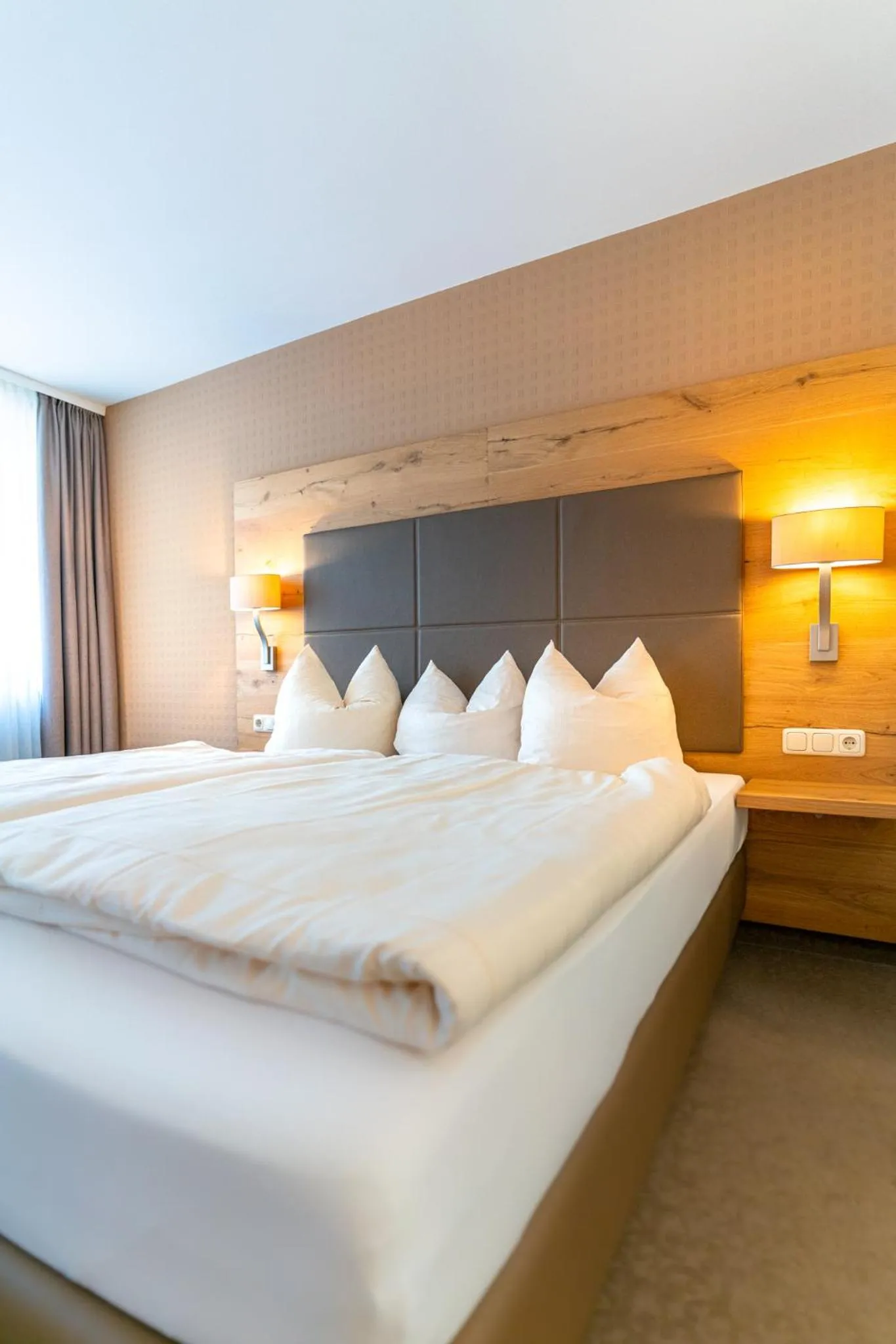 Photo of the whole room, Bed in Hotel Restaurant Pollmanns