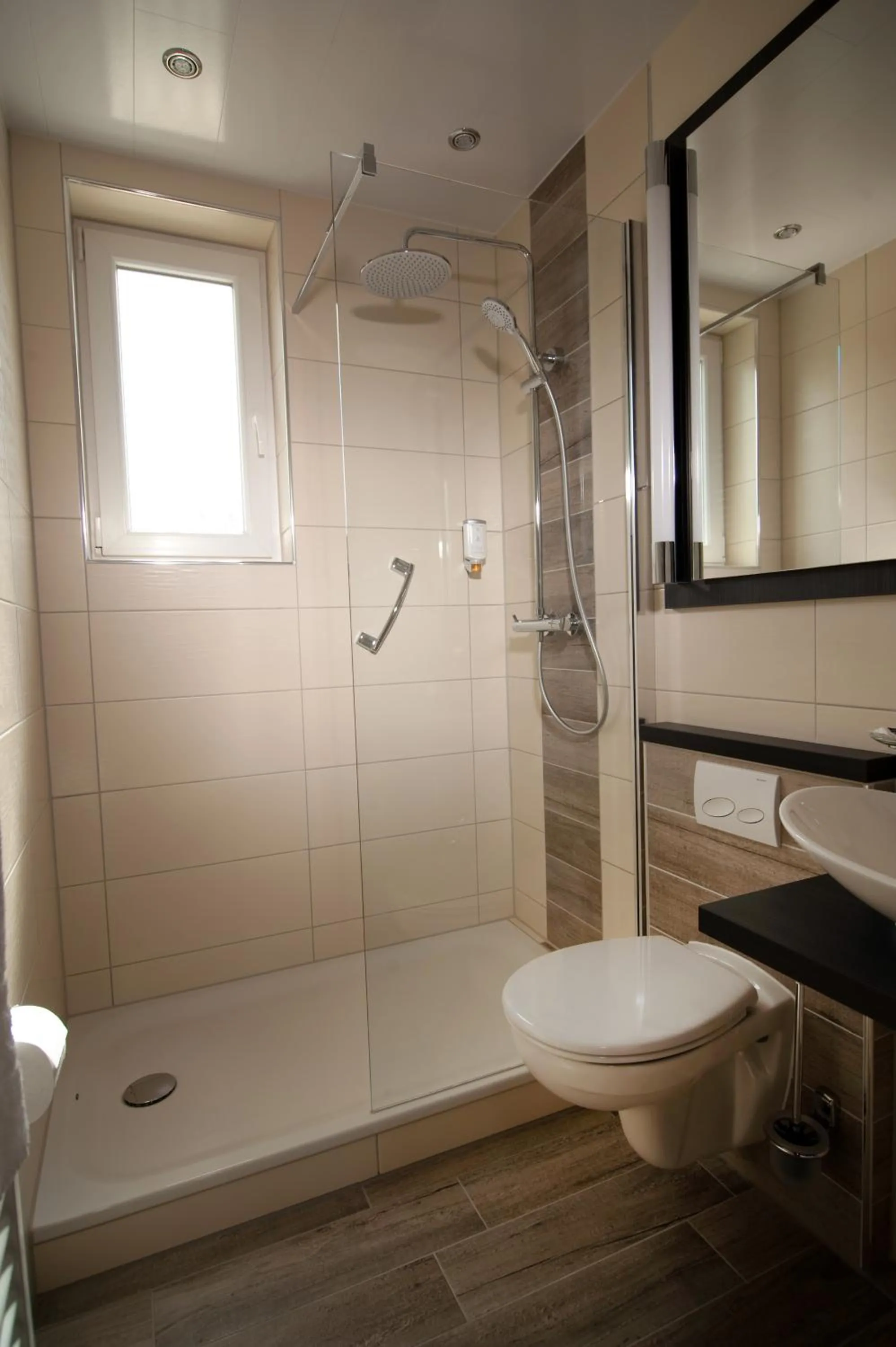 Bathroom in Hotel Restaurant Pollmanns