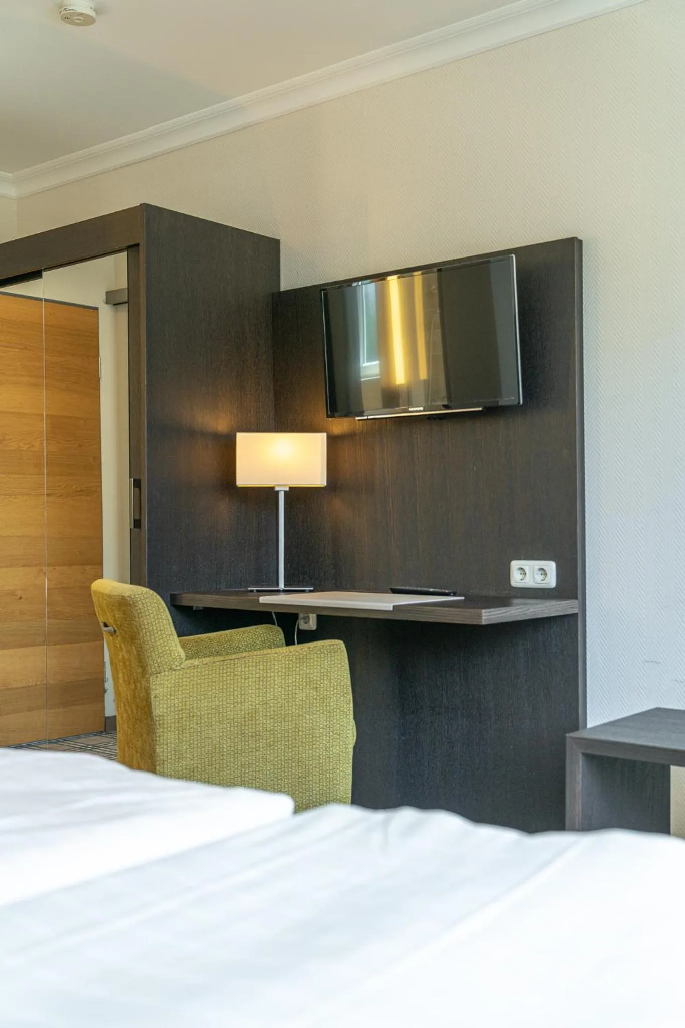 Bedroom, Bed in Hotel Restaurant Pollmanns