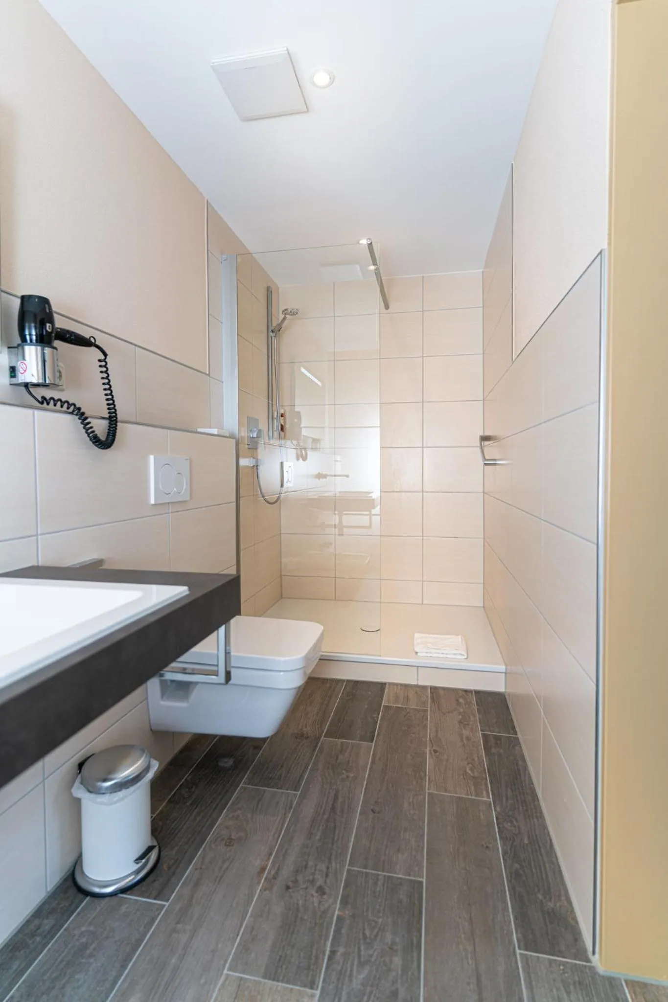 Shower in Hotel Restaurant Pollmanns