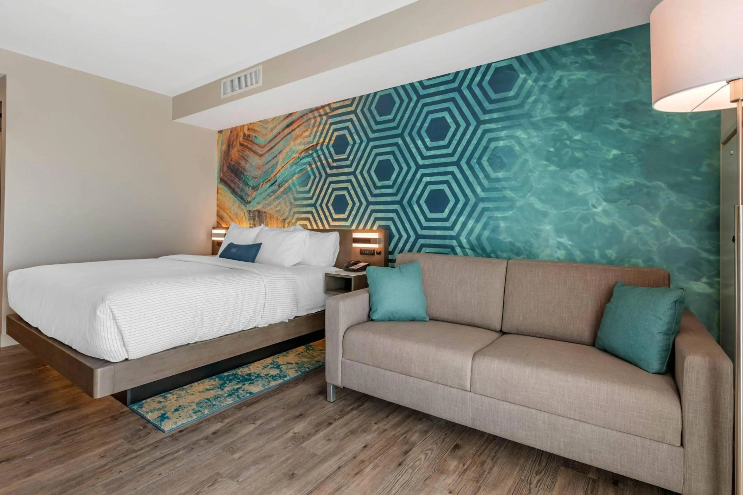 Bedroom, Bed in Cambria Hotel St Petersburg-Madeira Beach Marina