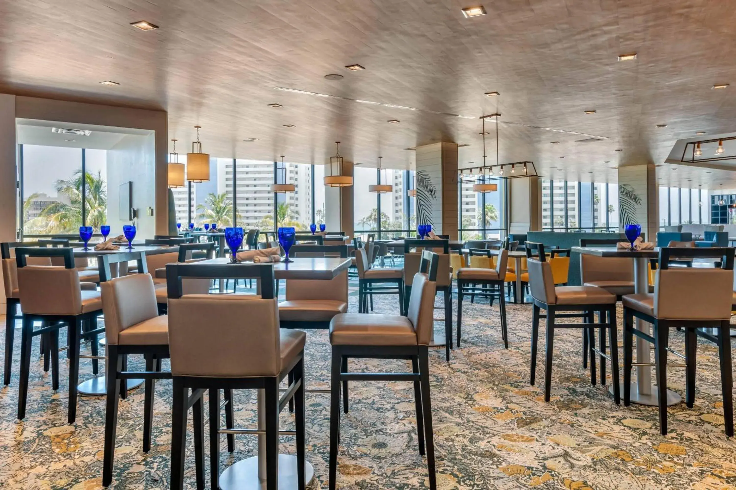 Restaurant/places to eat in Cambria Hotel St Petersburg-Madeira Beach Marina Restaurant/places to eat in Cambria Hotel St Petersburg-Madeira Beach Marina