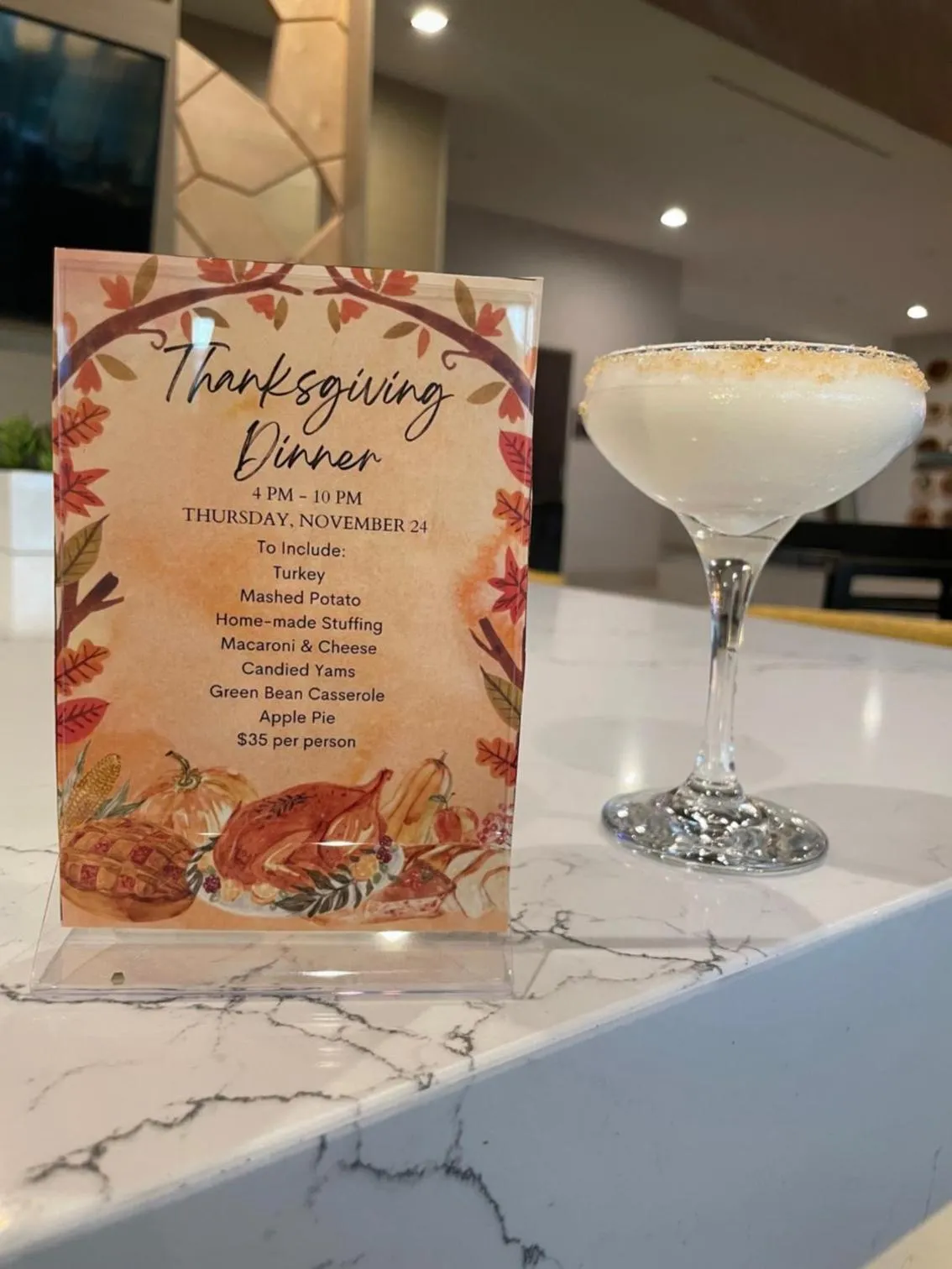 Food and drinks in Cambria Hotel St Petersburg-Madeira Beach Marina