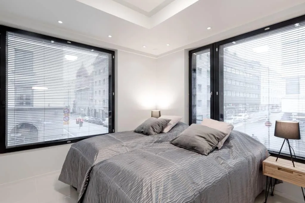 Sleek and Spacious 3 BR Apartment in City Centre