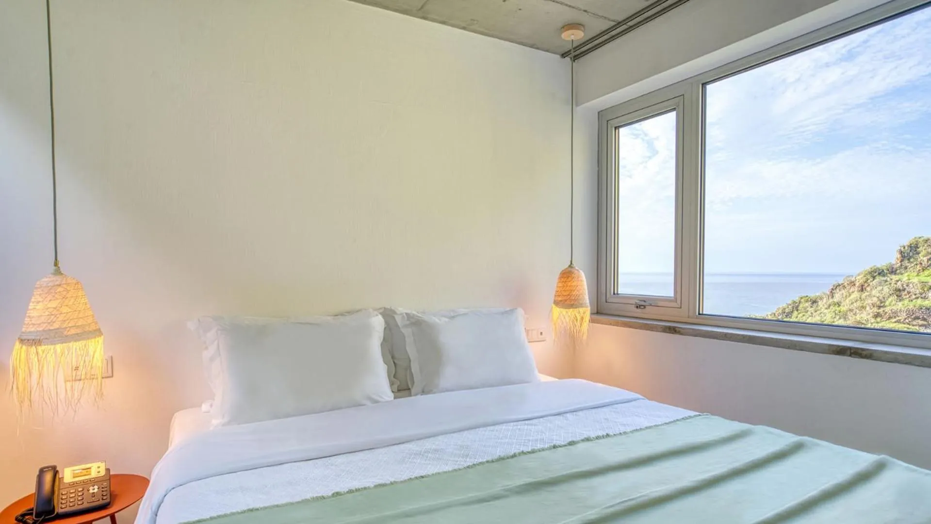 Bed in Socalco Nature Calheta