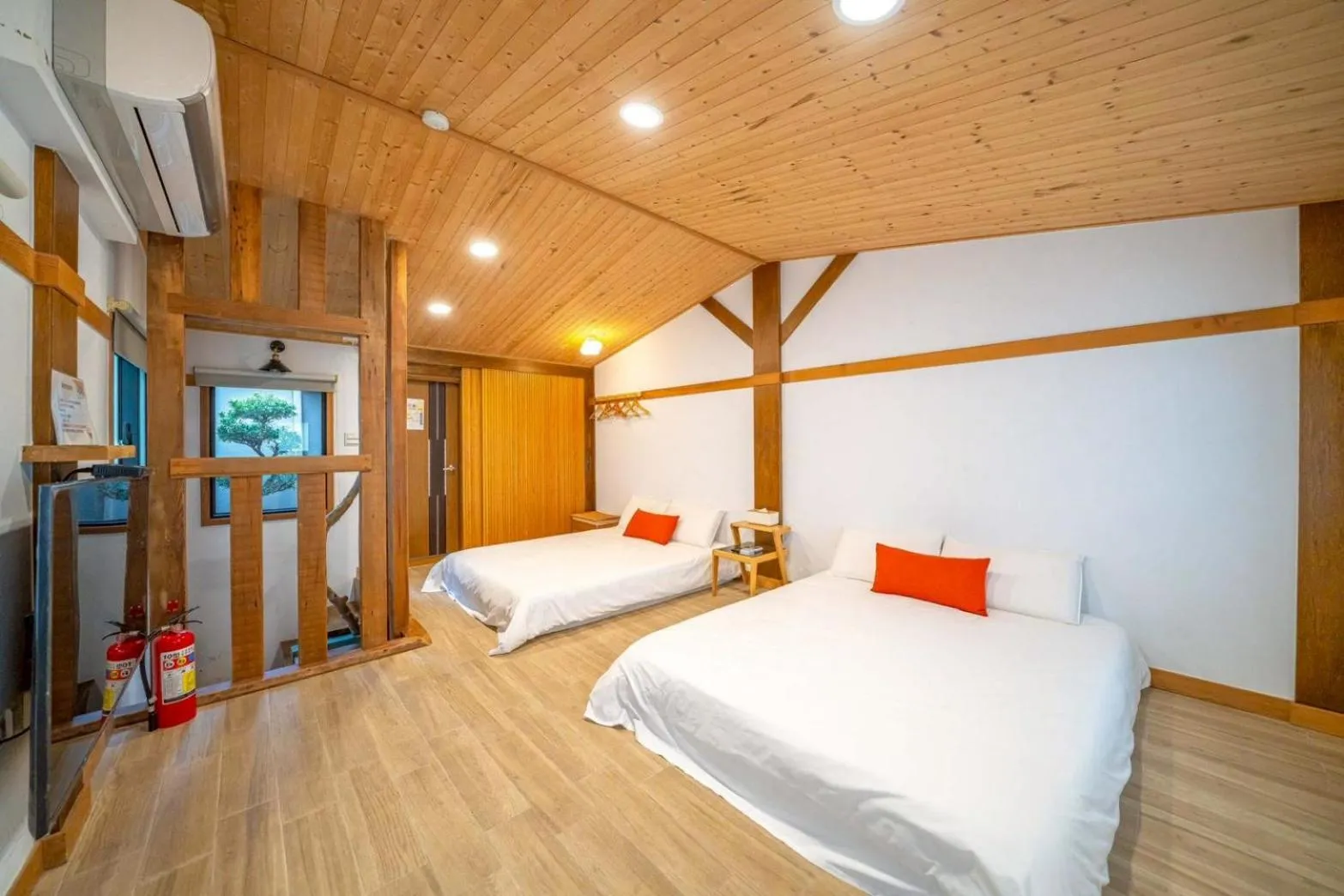 Bed in 末廣通二館 日式包棟民宿Suehirodori Japanese Entire Home No2