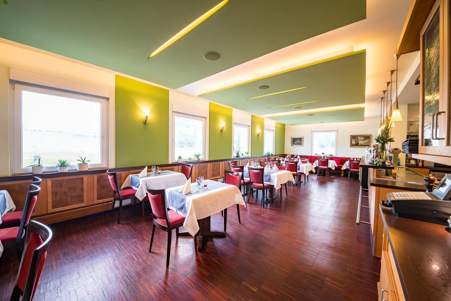 Restaurant/places to eat in Hotel Restaurant Vater Rhein