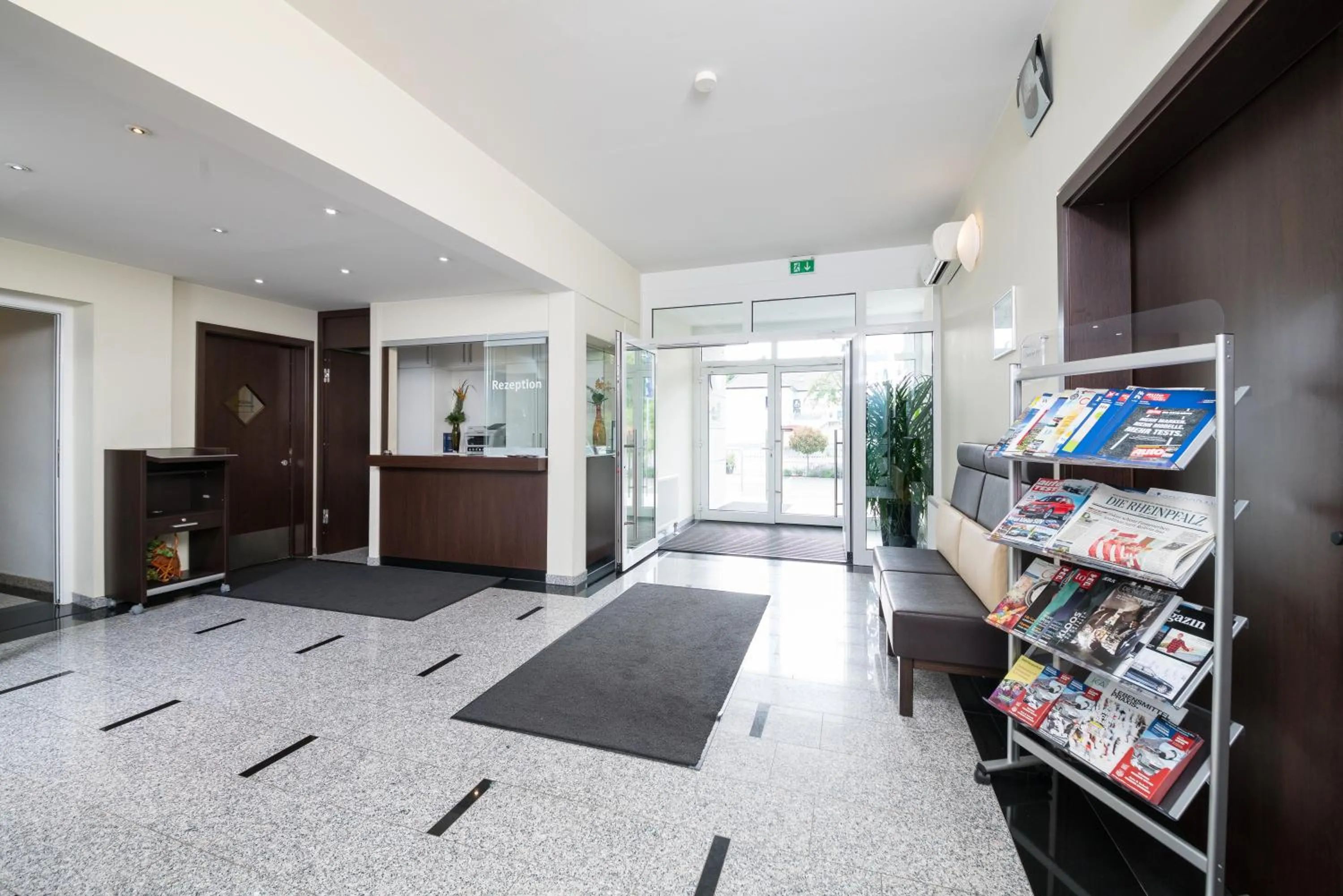 Facade/entrance in Hotel Restaurant Vater Rhein