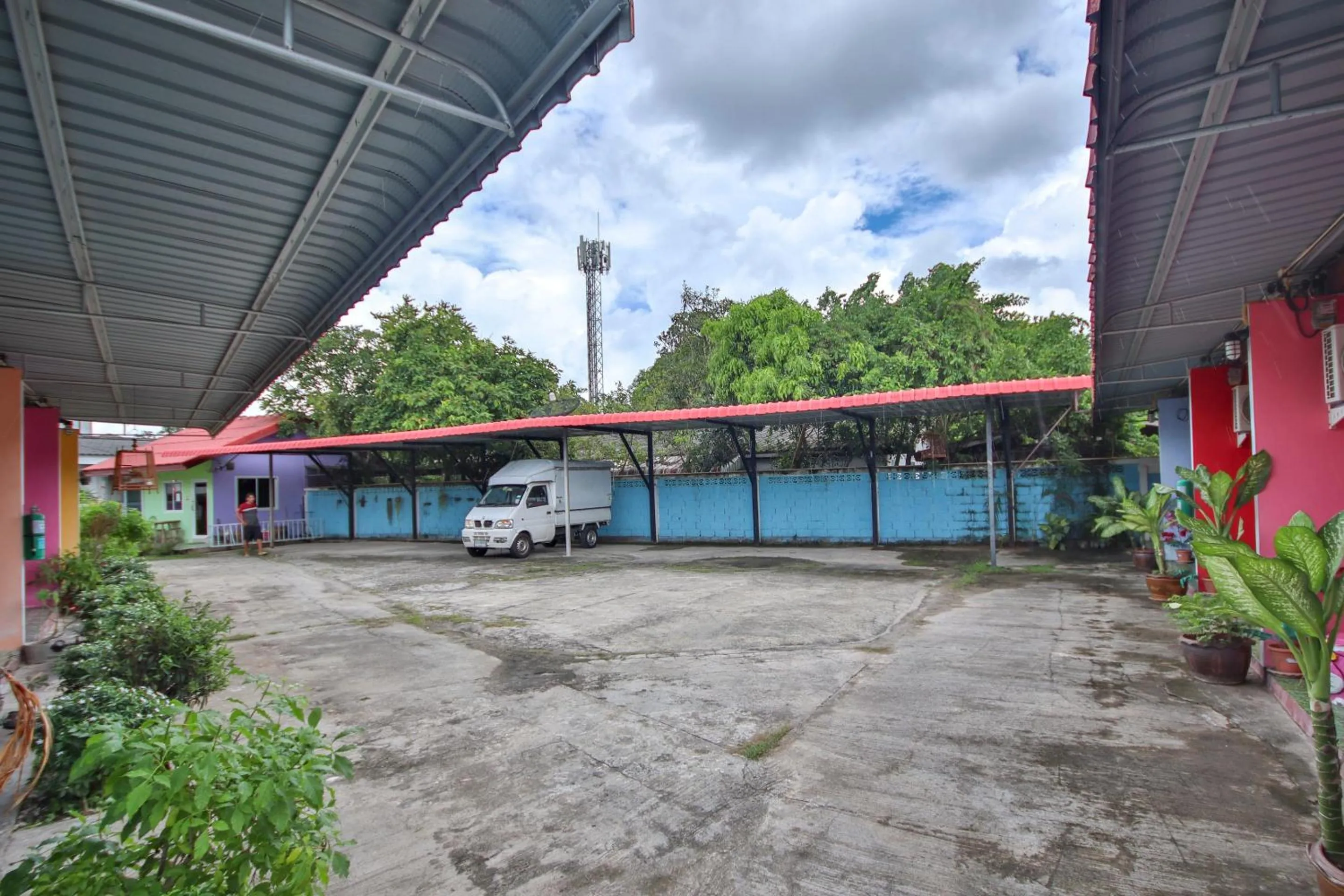 On site in OYO 682 Fishering Home