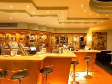 Lounge or bar in relexa Hotel Frankfurt am Main (Superior) Lounge or bar in relexa Hotel Frankfurt am Main (Superior)