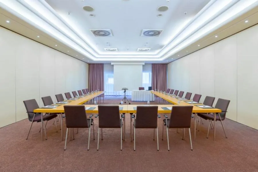 Meeting/conference room in relexa Hotel Frankfurt am Main (Superior)