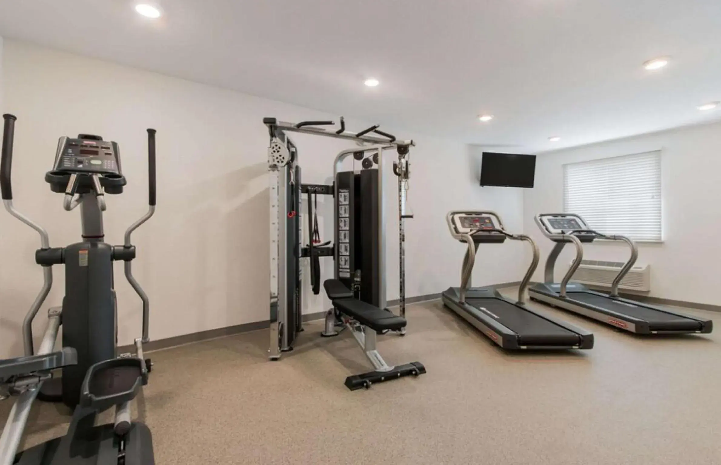 Fitness centre/facilities, Fitness Center/Facilities in WoodSpring Suites Allentown