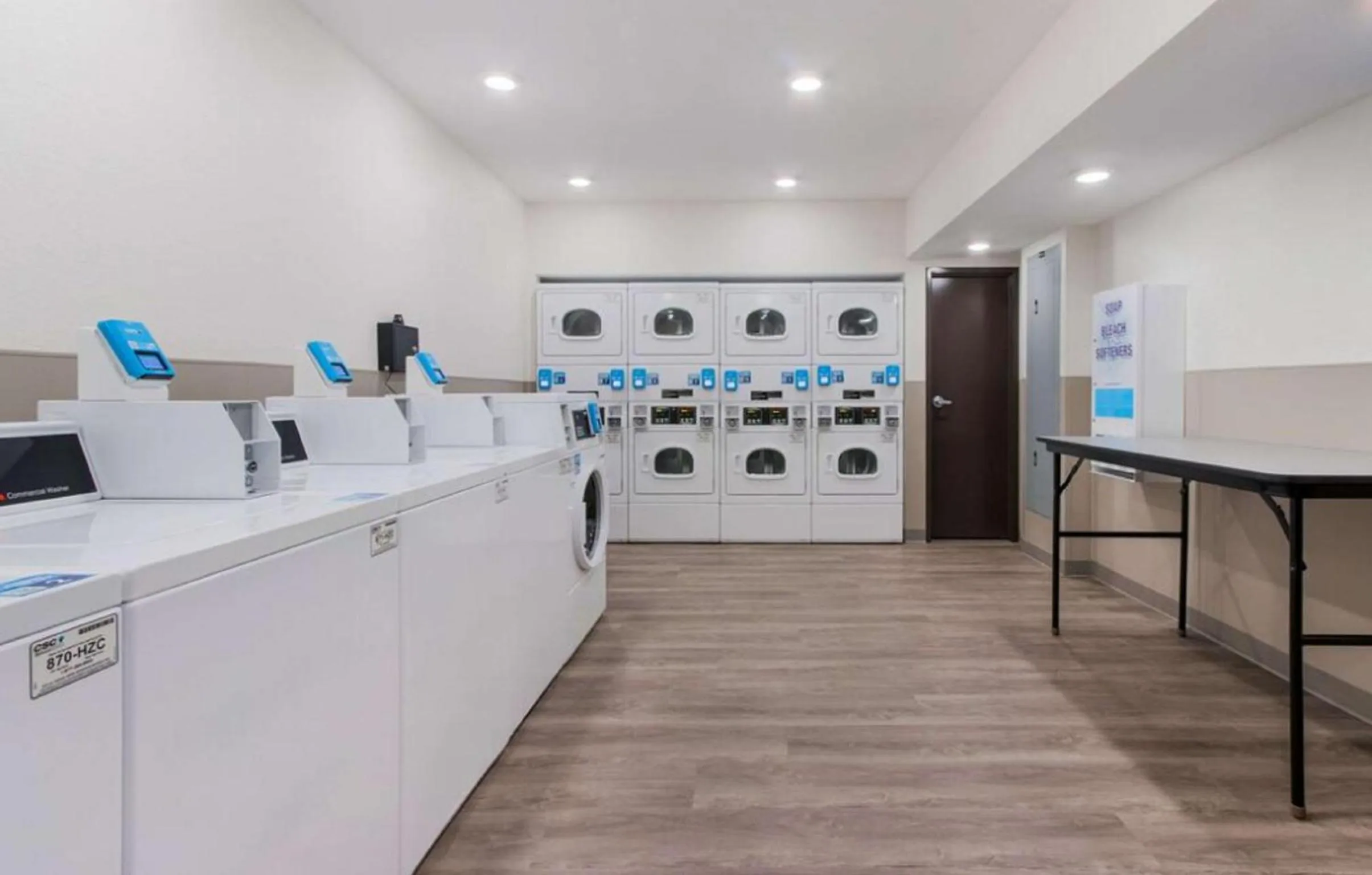 Business facilities in WoodSpring Suites Allentown