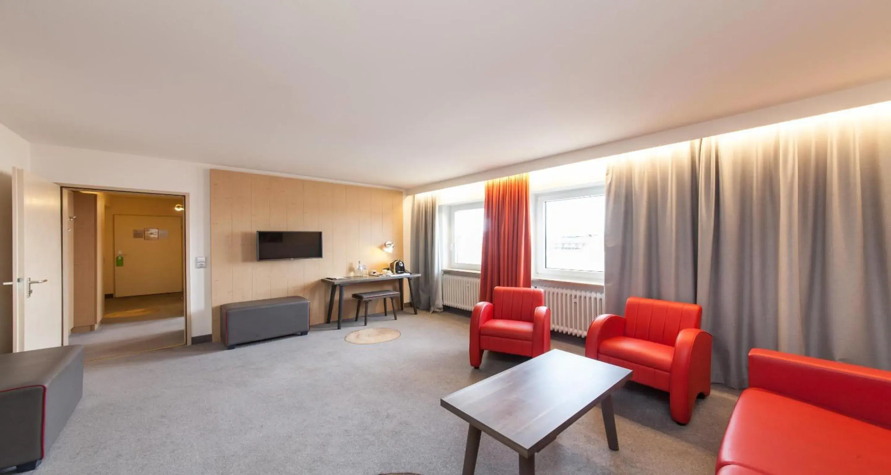 Photo of the whole room in Sure Hotel by Best Western Muenchen Hauptbahnhof Photo of the whole room in Sure Hotel by Best Western Muenchen Hauptbahnhof