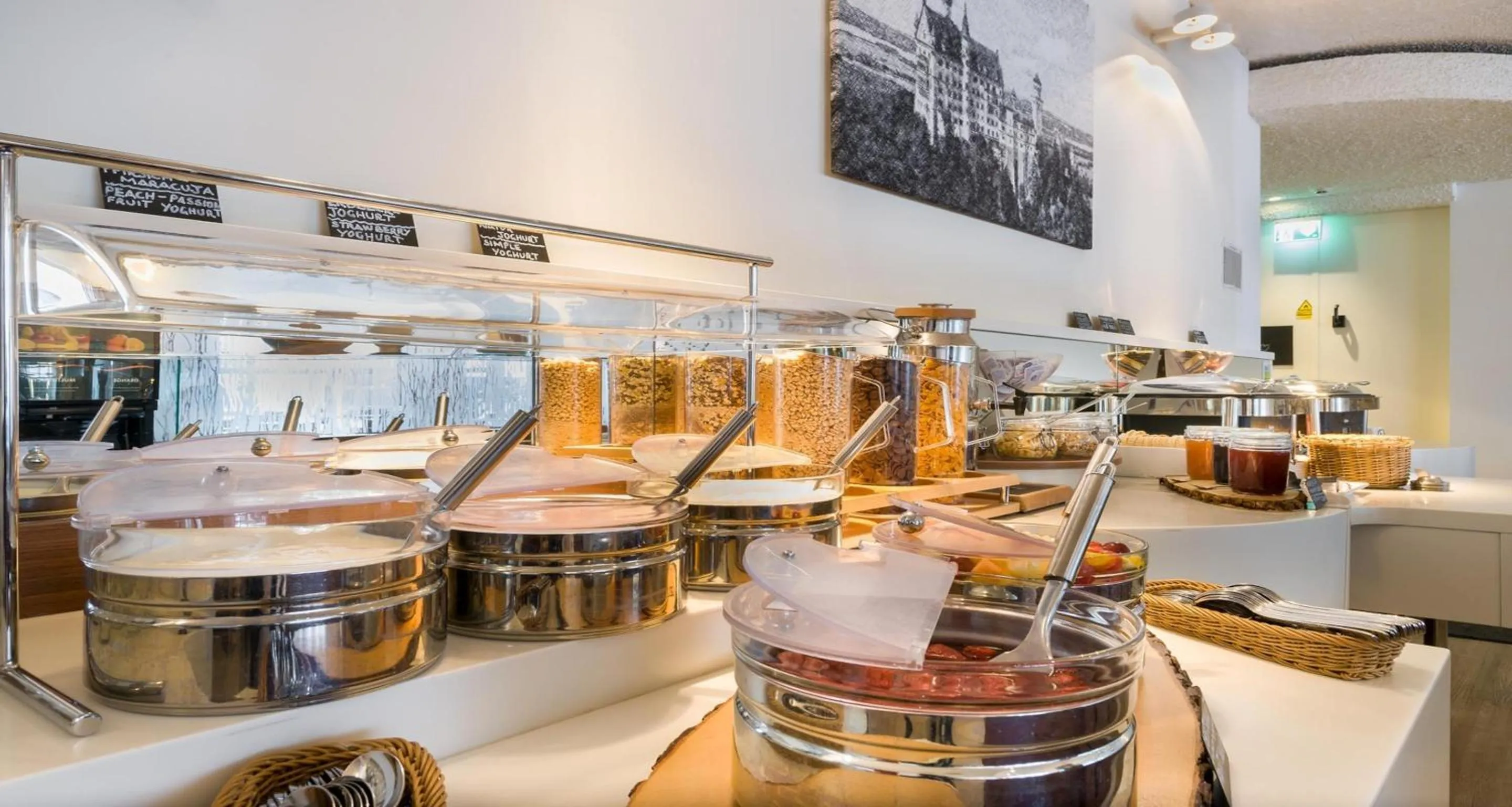 Breakfast in Sure Hotel by Best Western Muenchen Hauptbahnhof