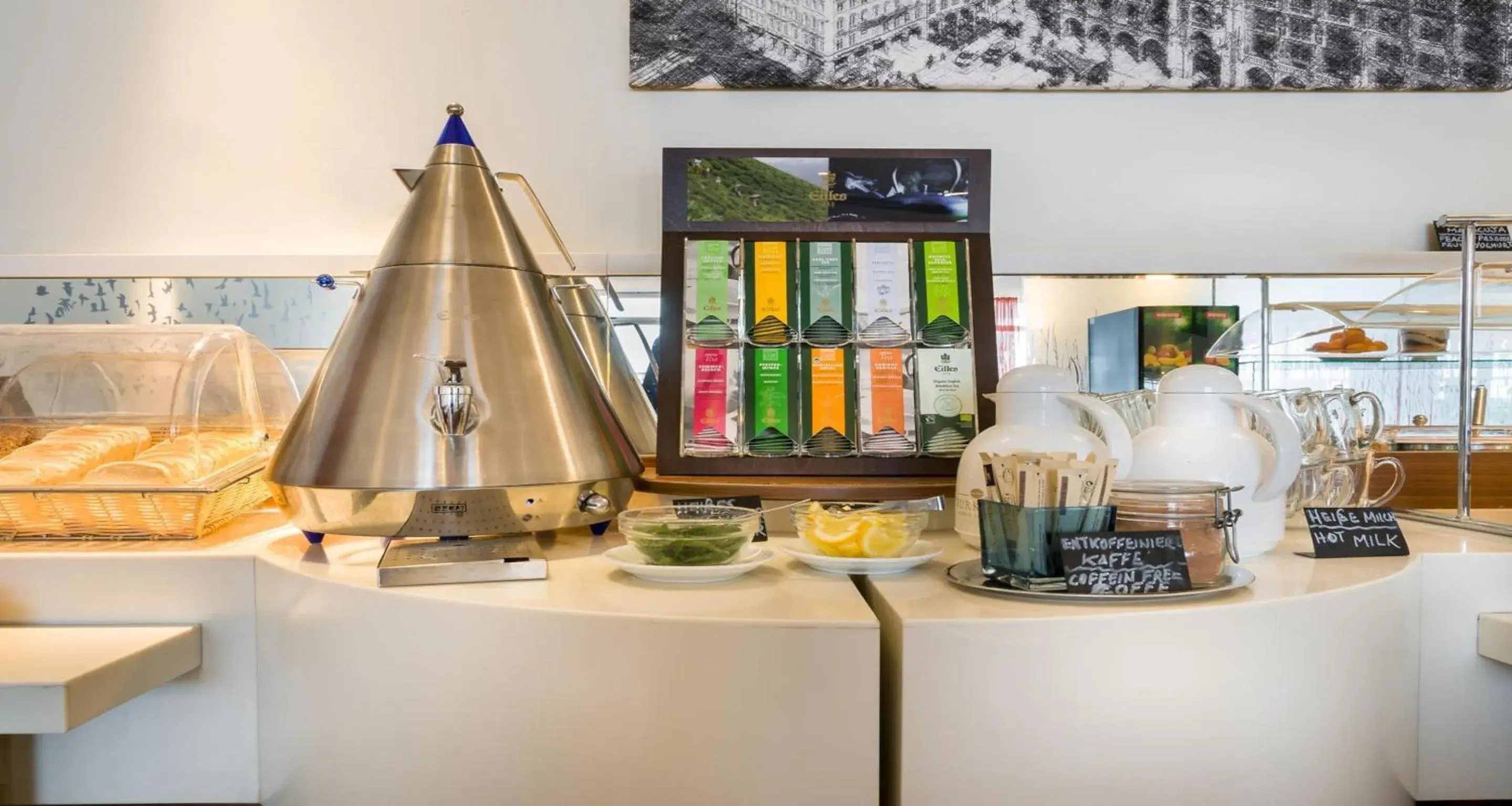 Breakfast in Sure Hotel by Best Western Muenchen Hauptbahnhof Breakfast in Sure Hotel by Best Western Muenchen Hauptbahnhof