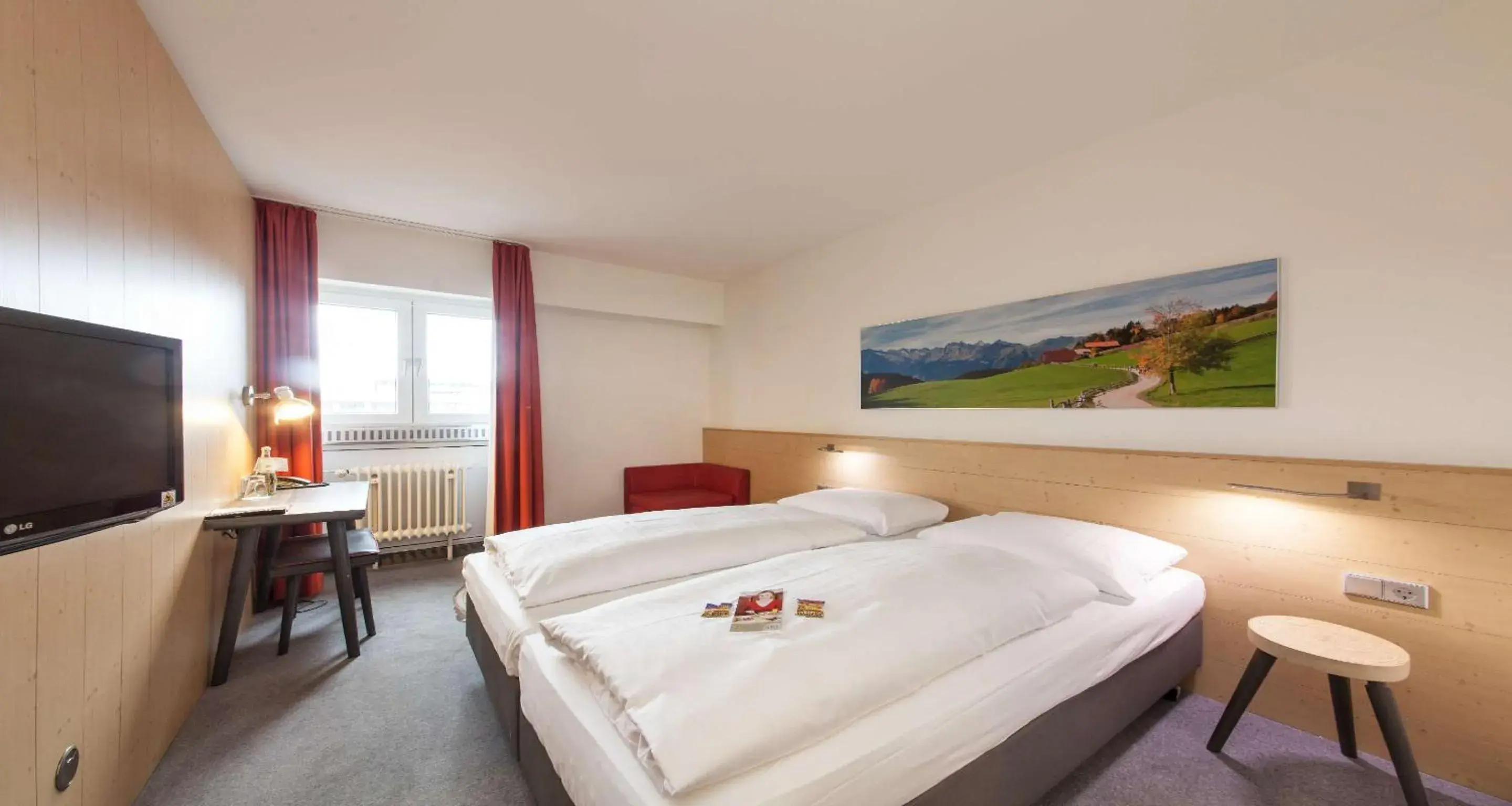 Standard Double Room in Sure Hotel by Best Western Muenchen Hauptbahnhof Standard Double Room in Sure Hotel by Best Western Muenchen Hauptbahnhof