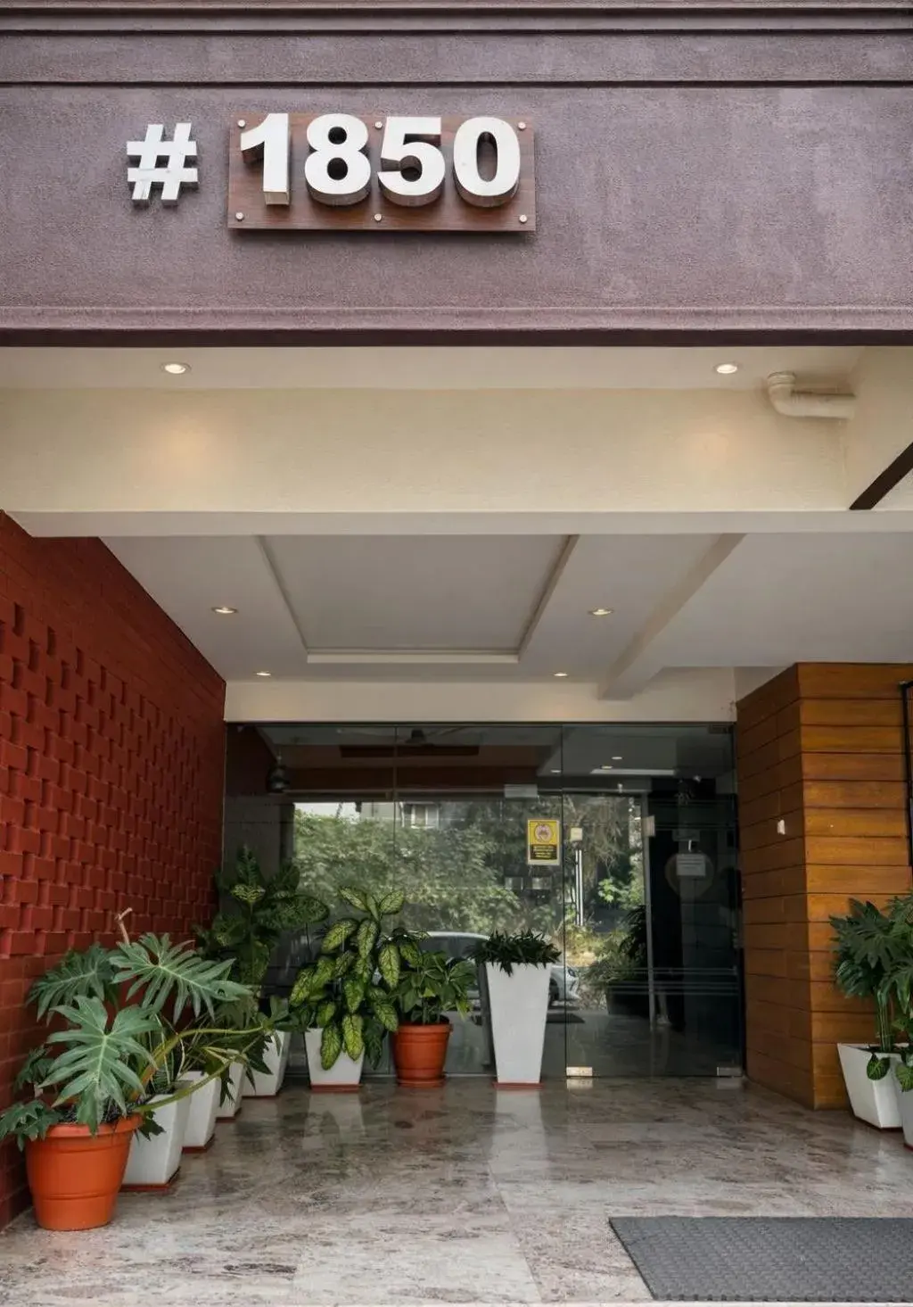 Facade/entrance in Coffee Bean Inn Facade/entrance in Coffee Bean Inn