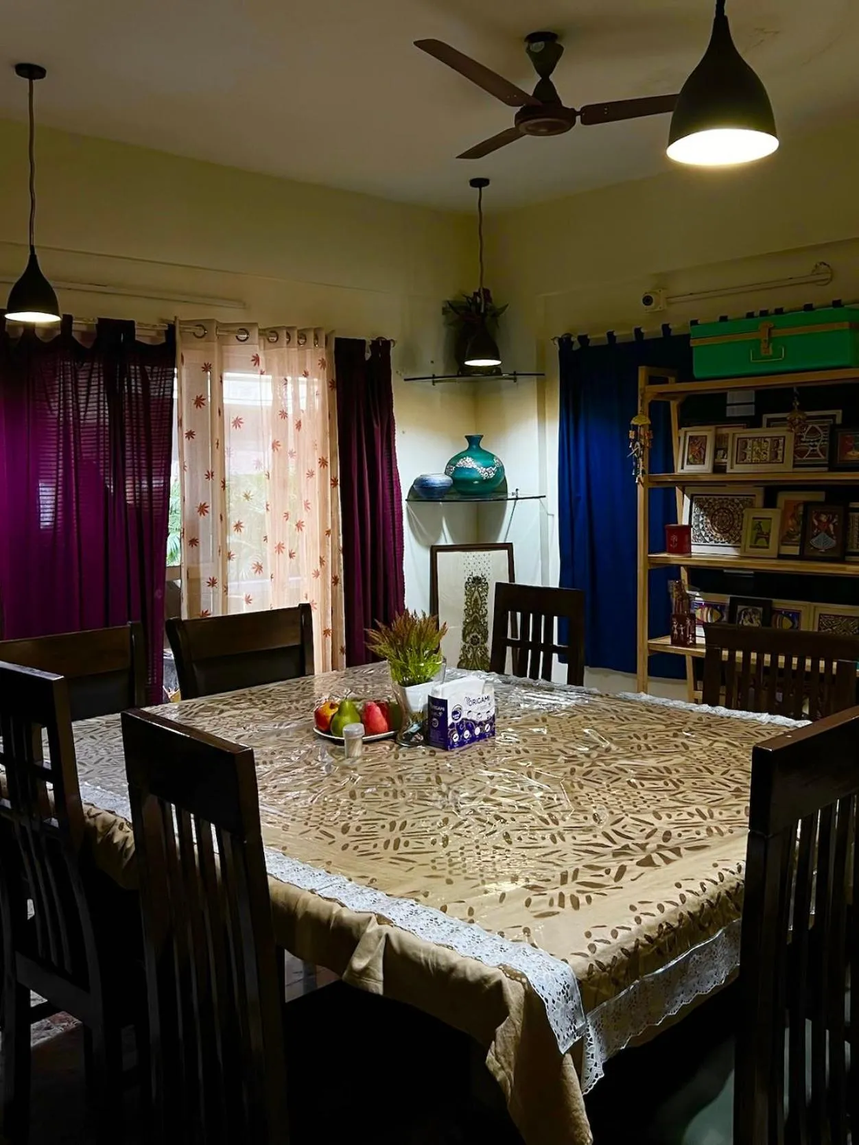 Dining area in Hotel Coffee Bean