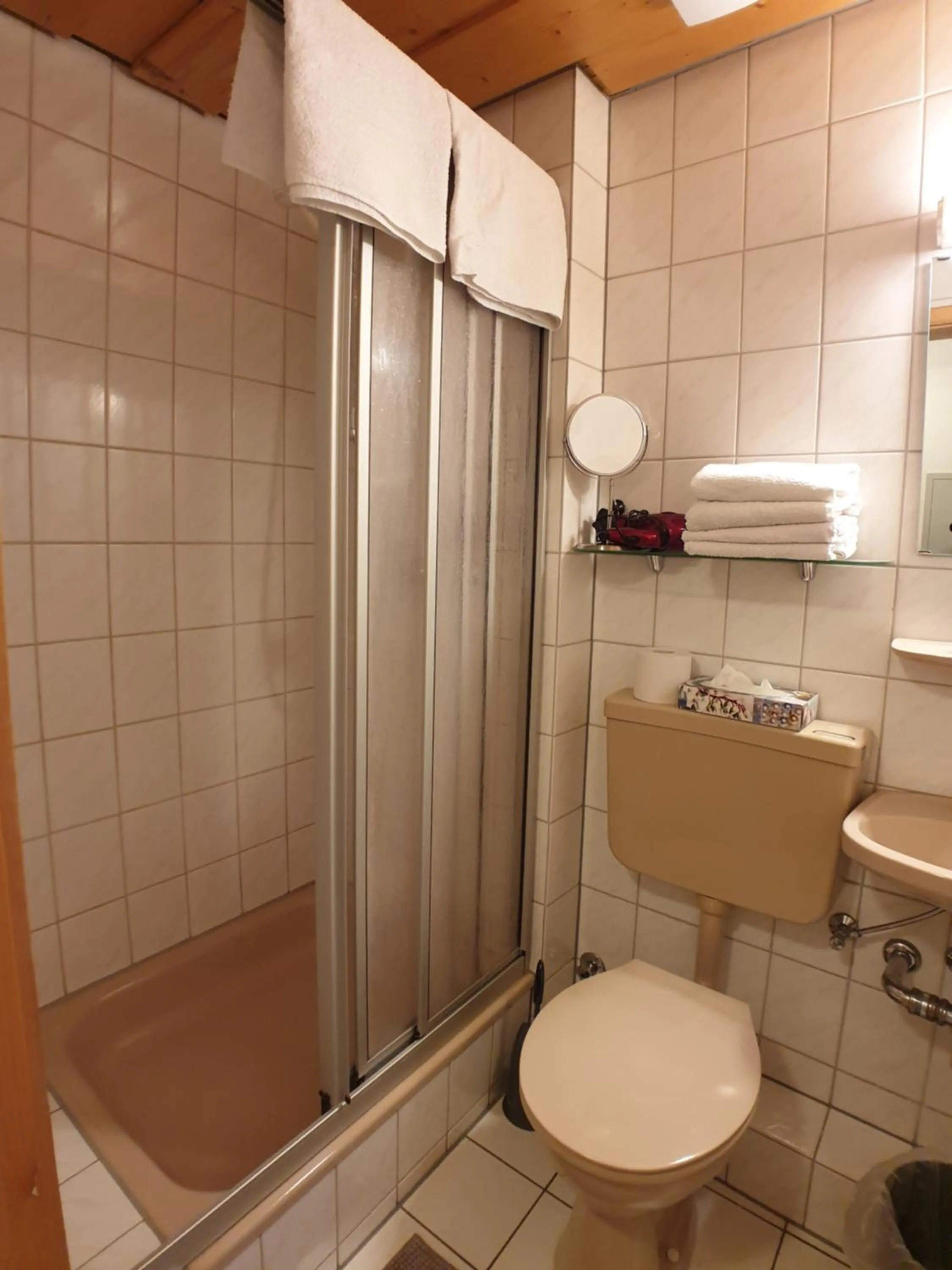 Bathroom in Ehrenmättlehof Faißt