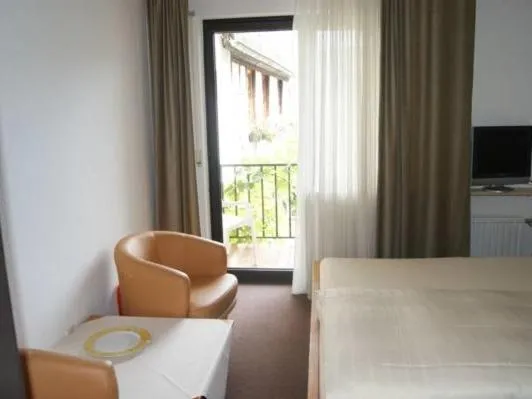 Bedroom, Bed in Hotel Weingut Dehren