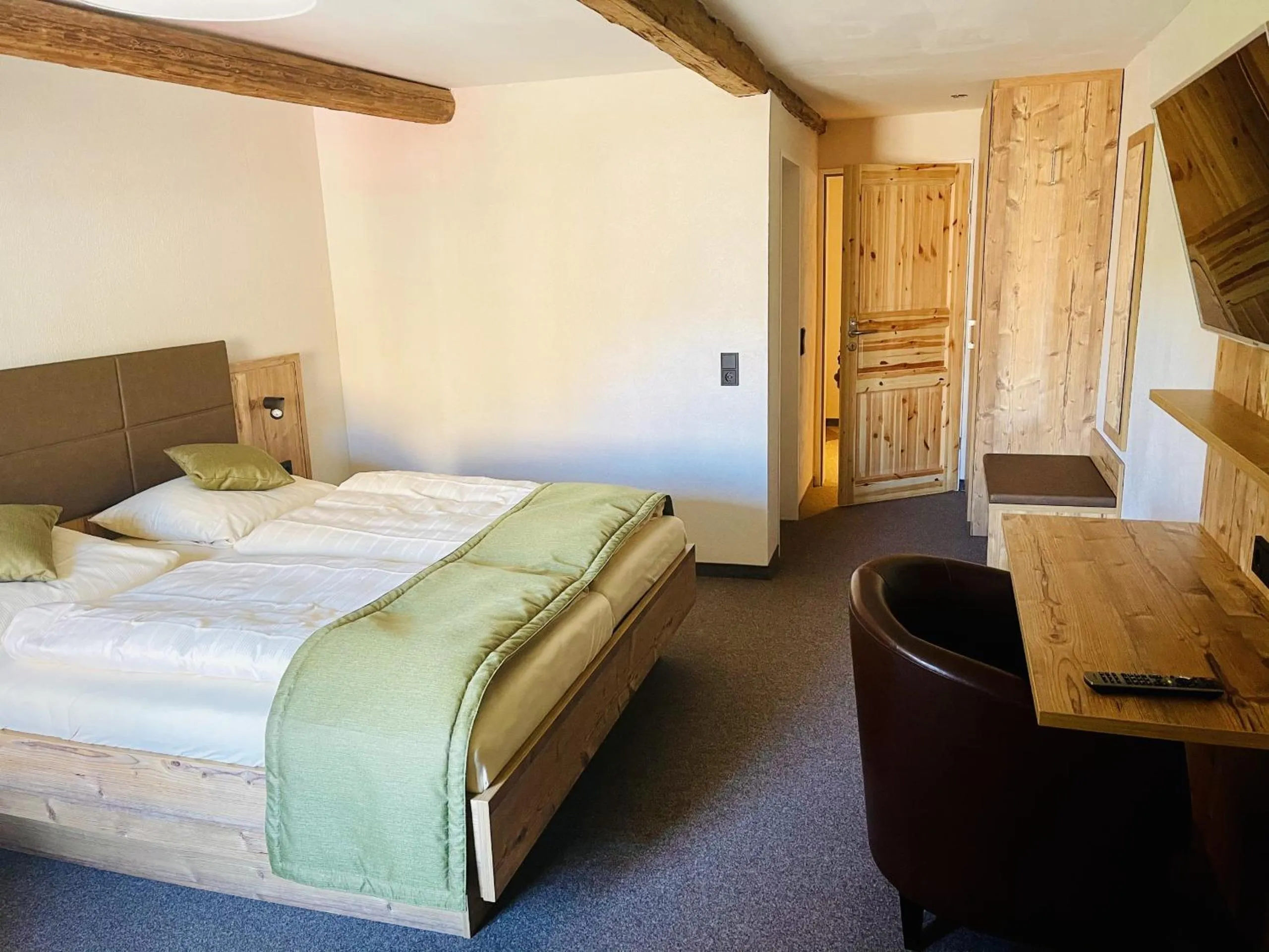 Bedroom, Bed in Hotel Weingut Dehren