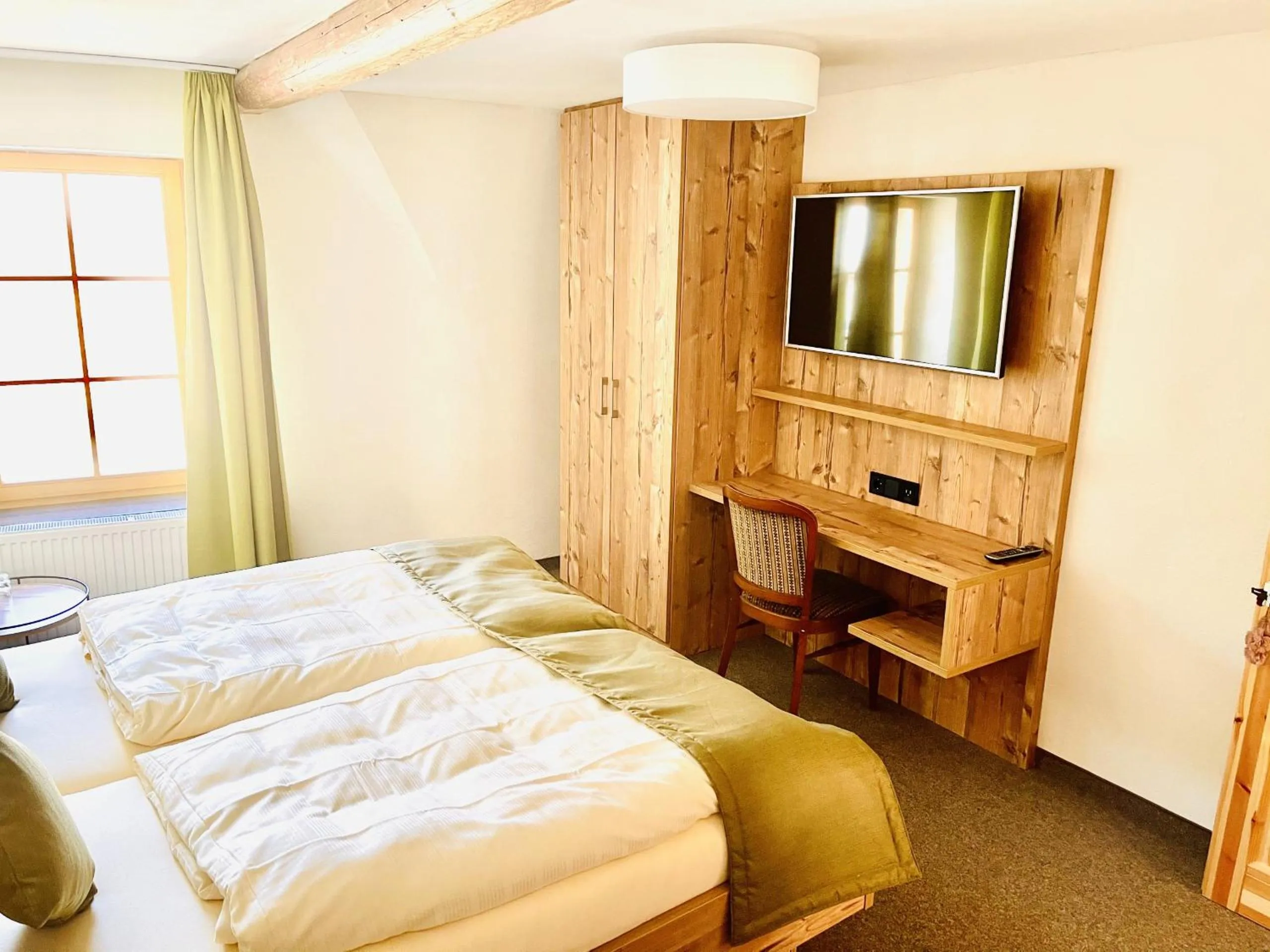 Bedroom, Bed in Hotel Weingut Dehren