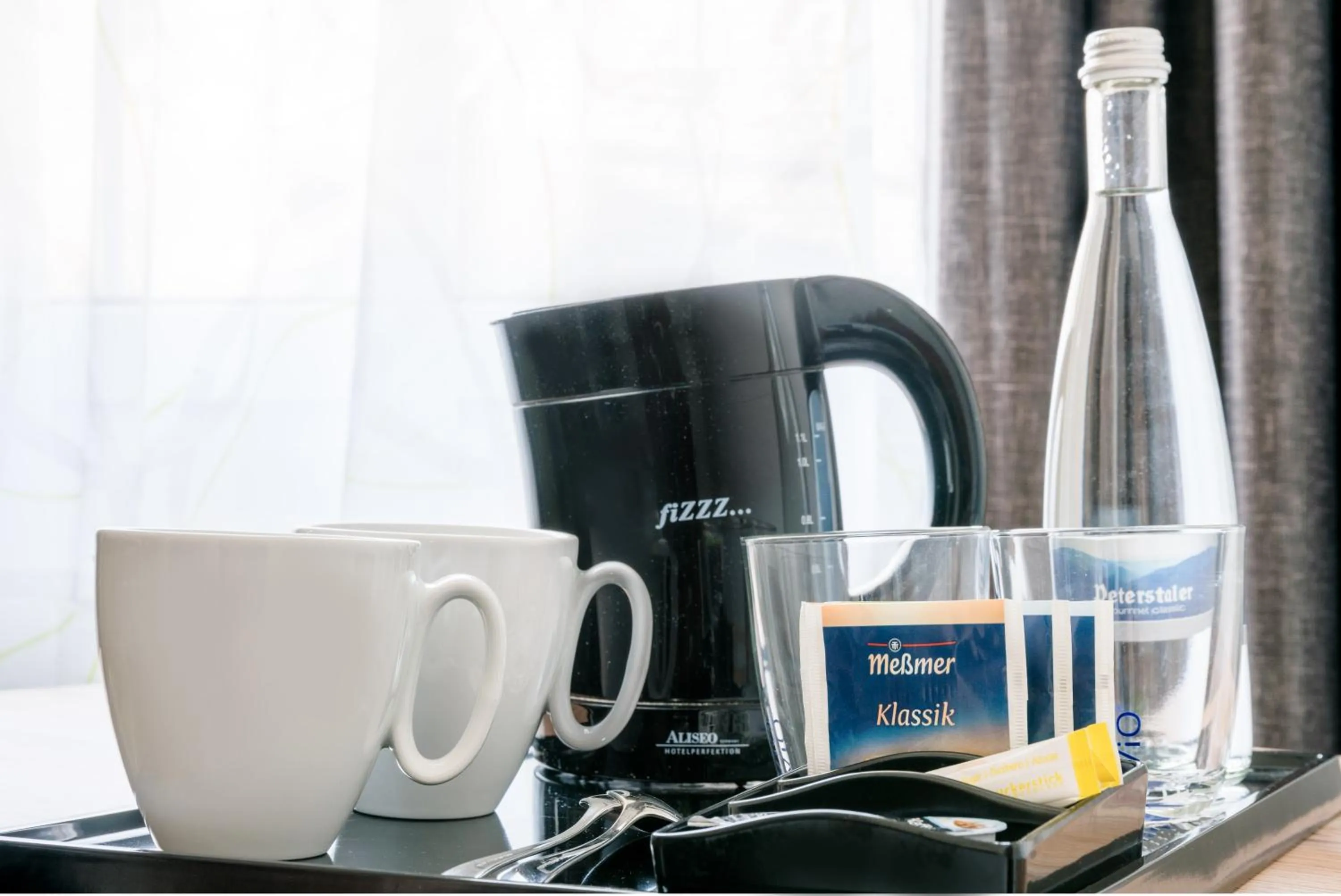 Coffee/tea facilities in Hotel Café Adler 24h self check in