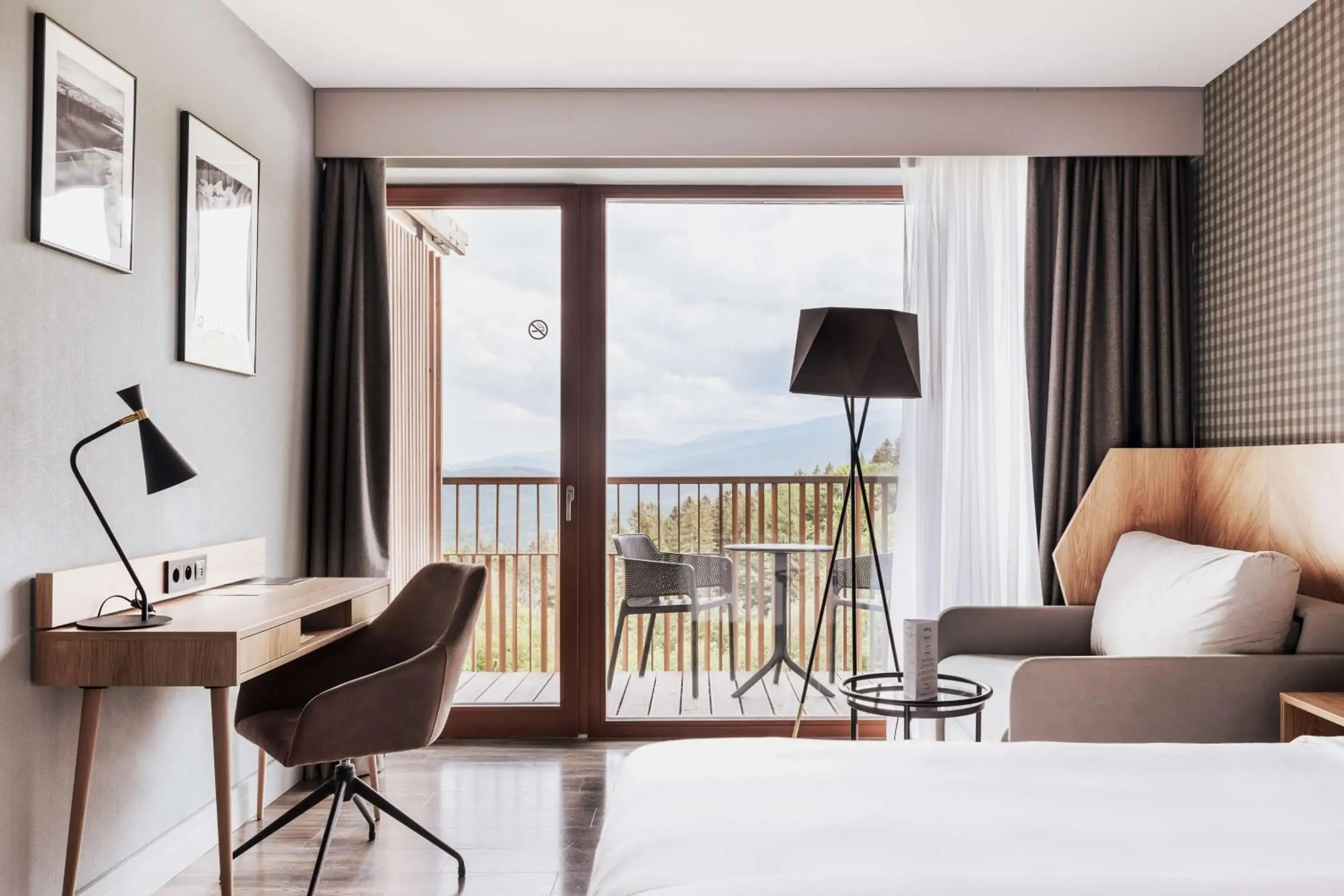 Bedroom, Bed in Radisson Hotel Szklarska Poręba Bedroom, Bed in Radisson Hotel Szklarska Poręba