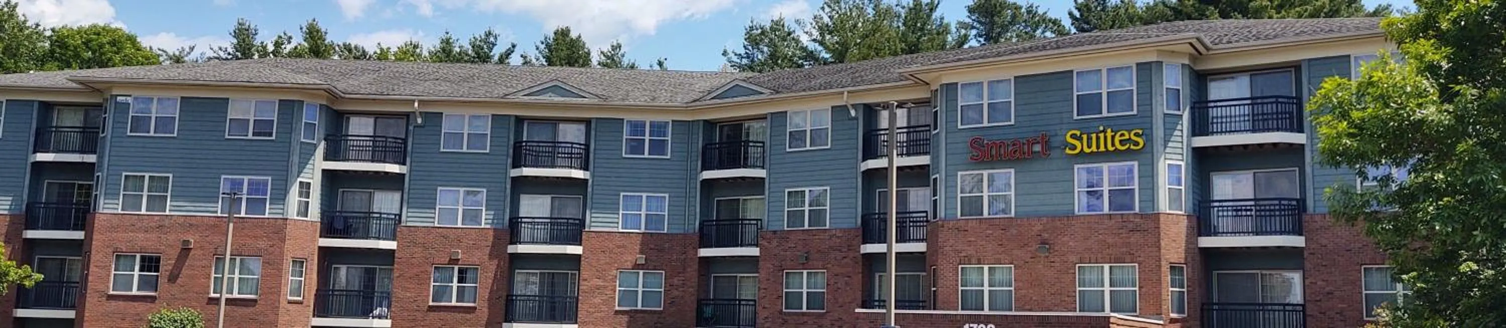 Property building in Smart Suites on the Hill