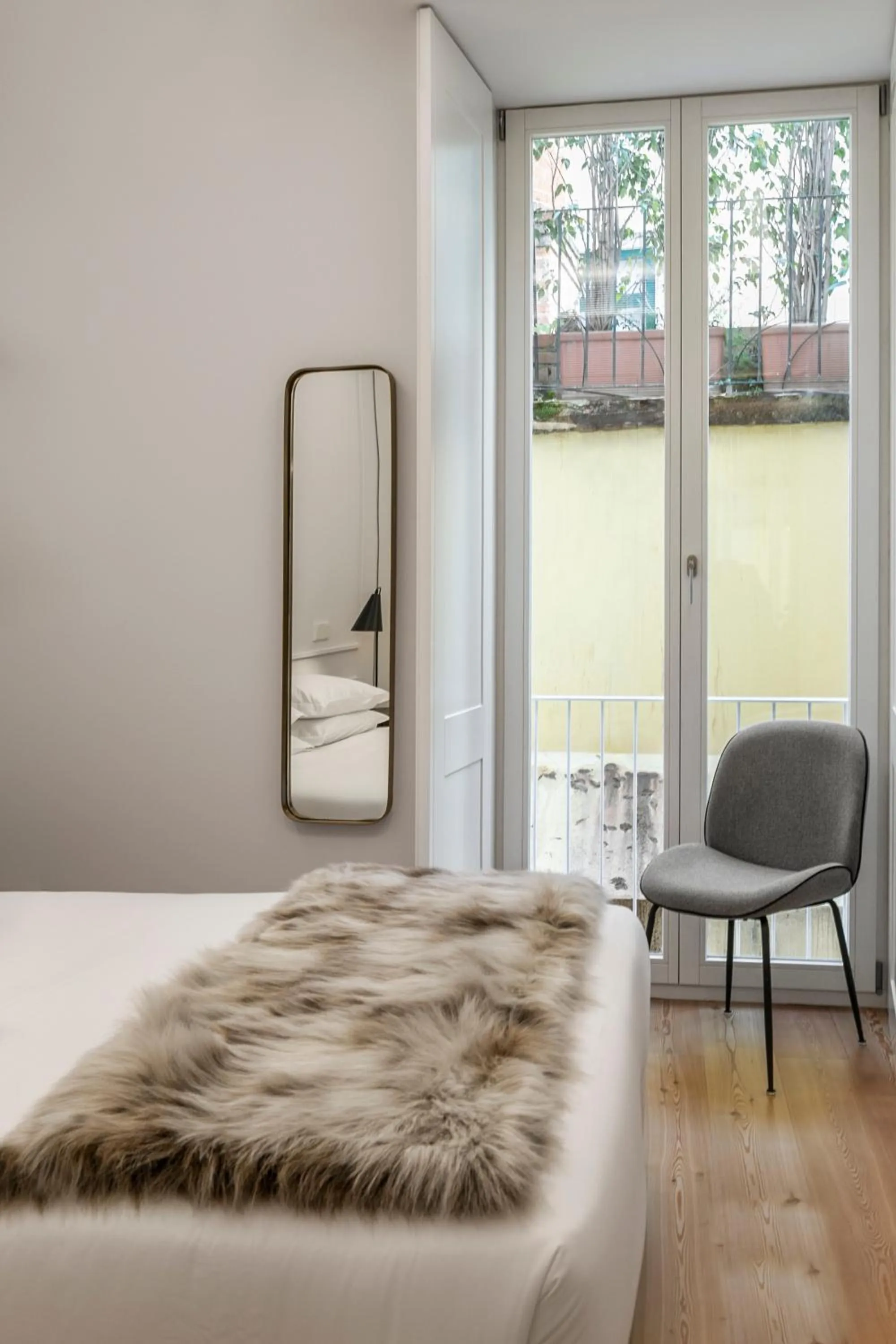 Decorative detail in Casas da Baixa - Unique Chiado