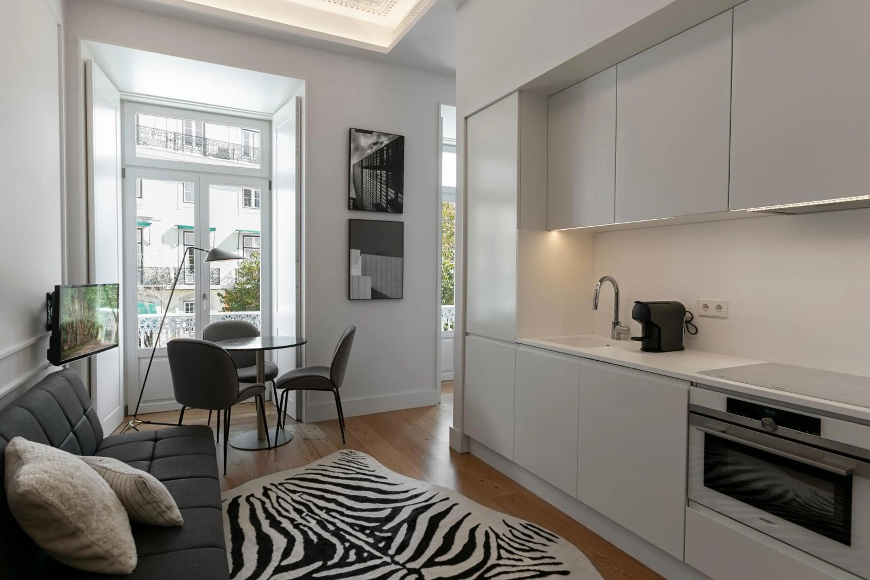 Kitchen or kitchenette in Casas da Baixa - Unique Chiado