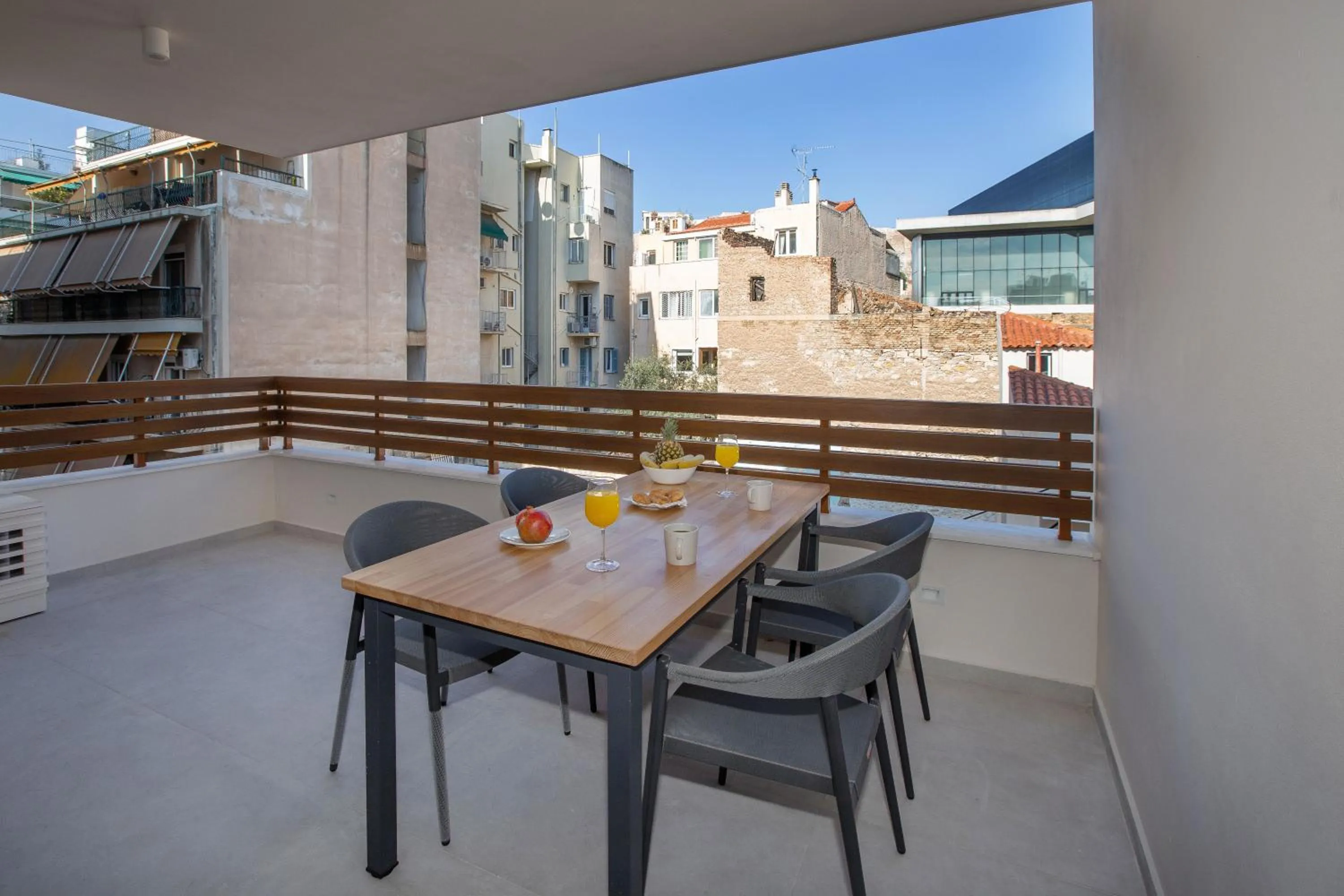 Balcony/Terrace in Acropolis Golden Suites by GHH