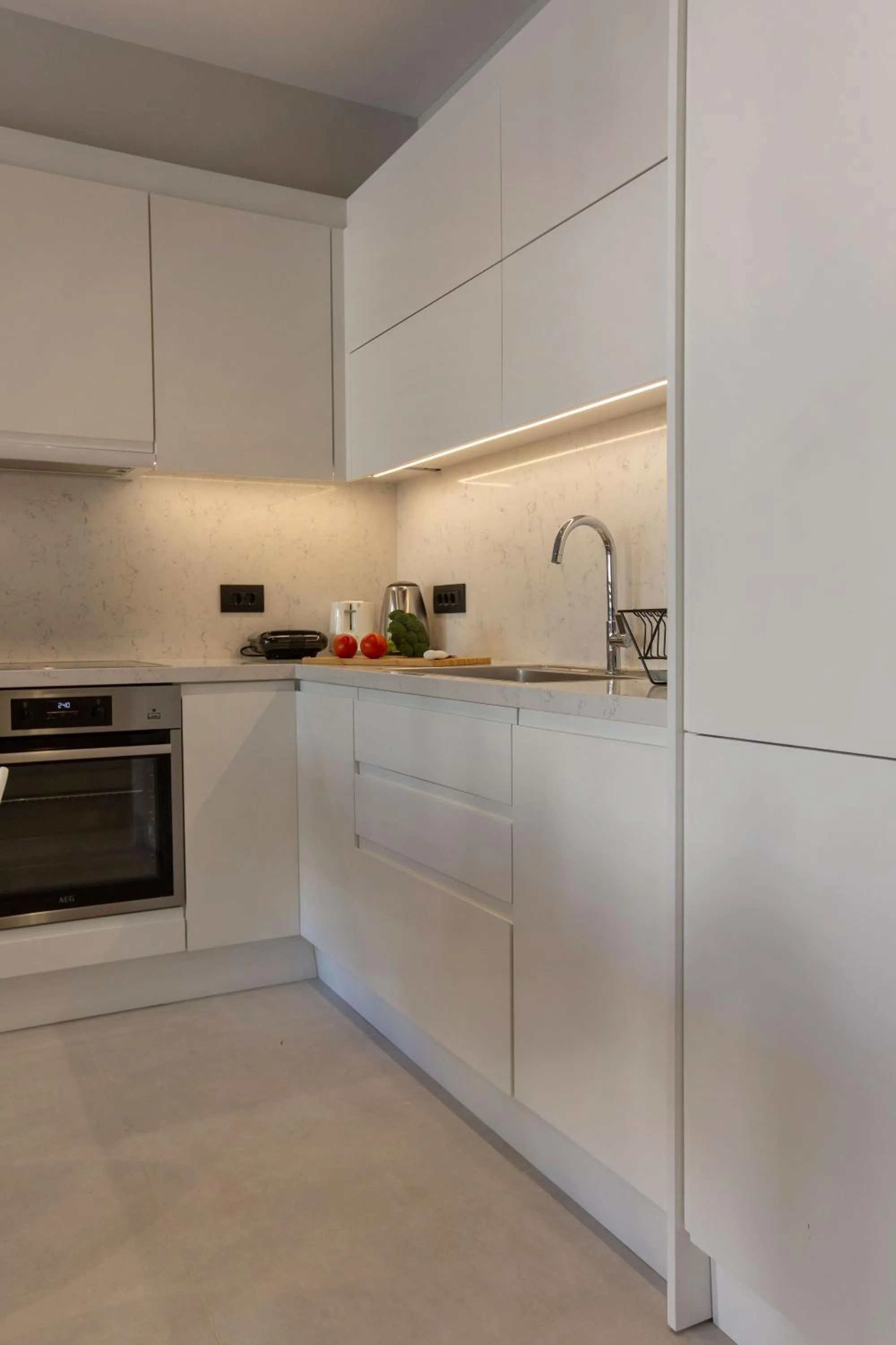Kitchen or kitchenette in Acropolis Golden Suites by GHH