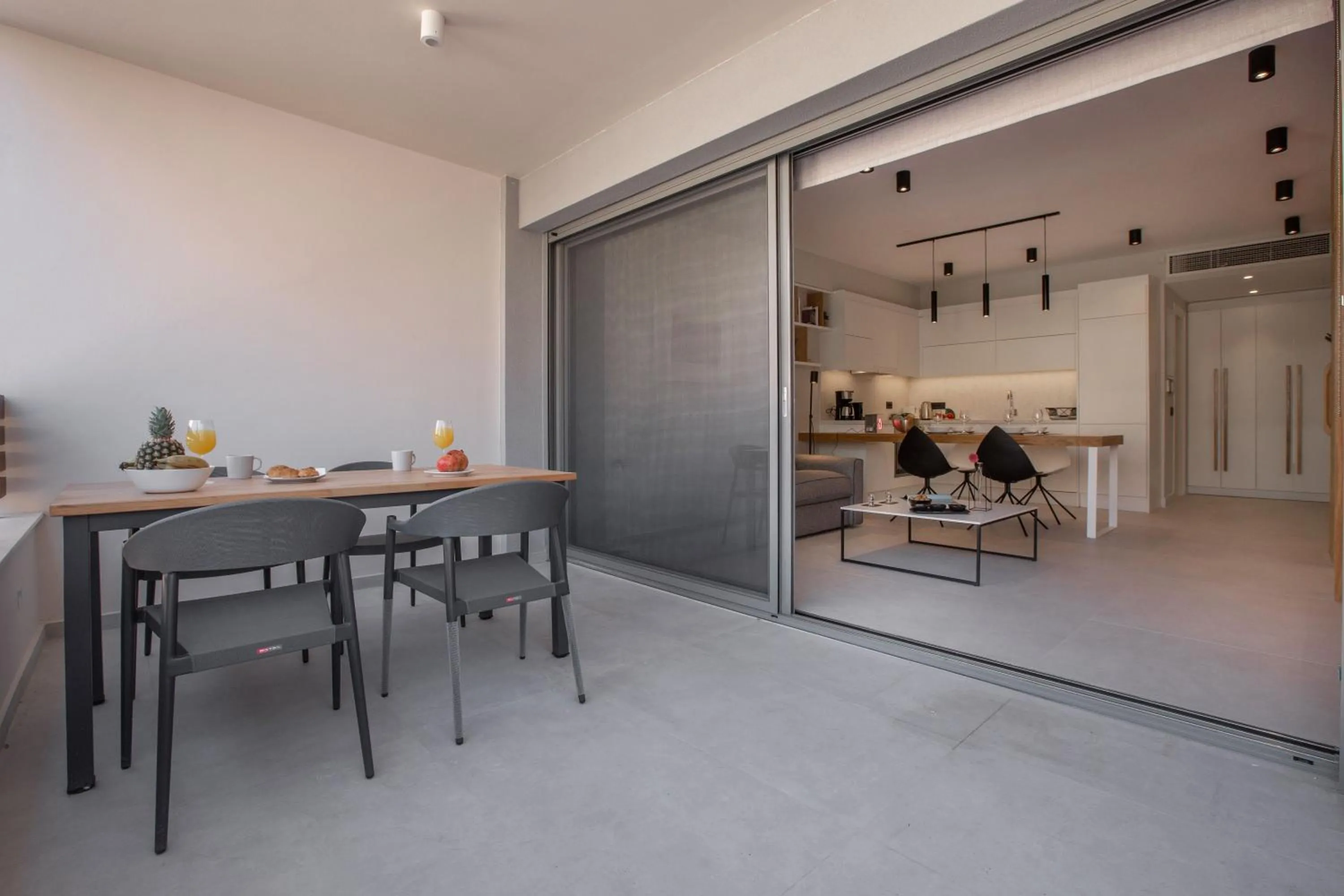 Balcony/Terrace in Acropolis Golden Suites by GHH