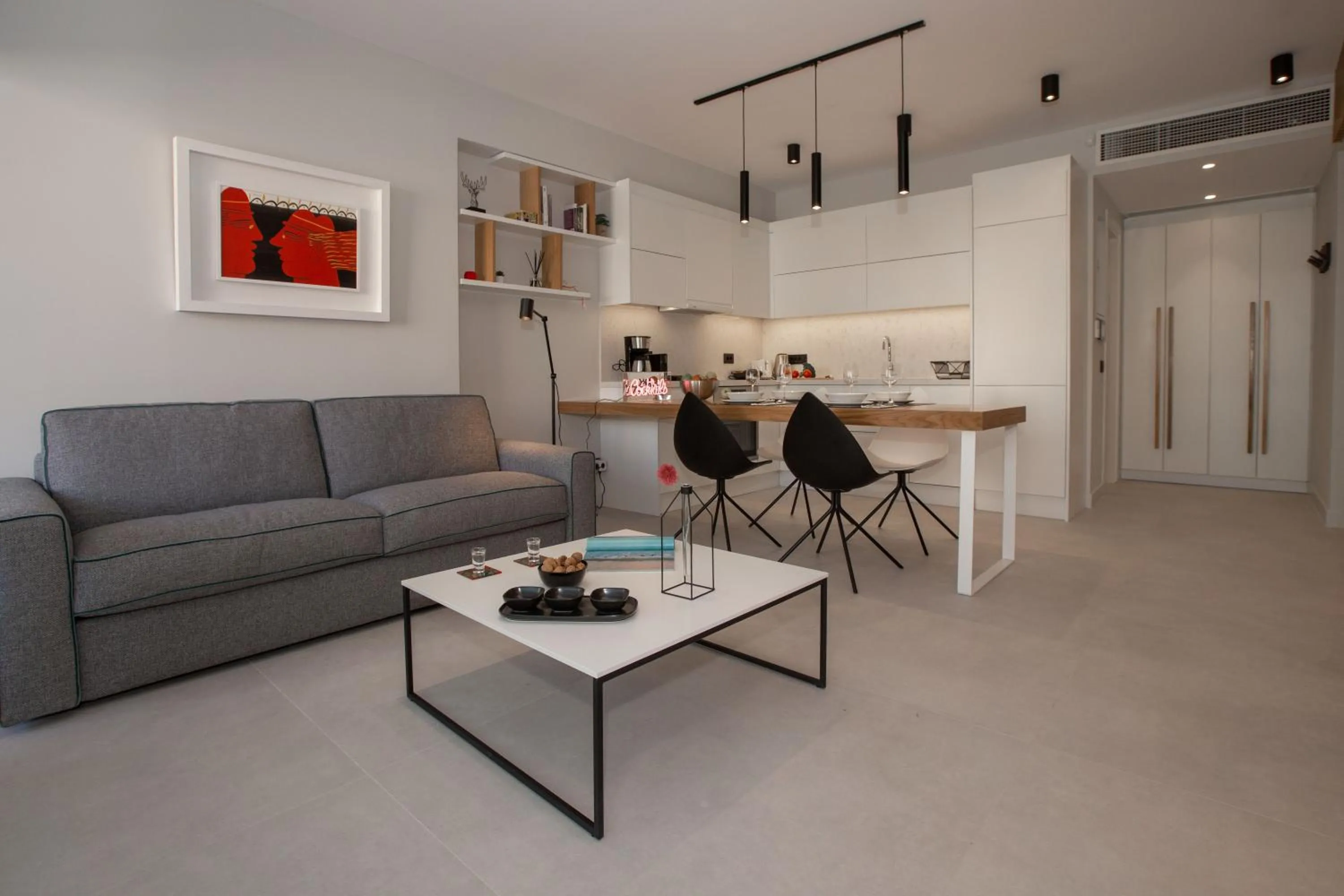 Living room in Acropolis Golden Suites by GHH