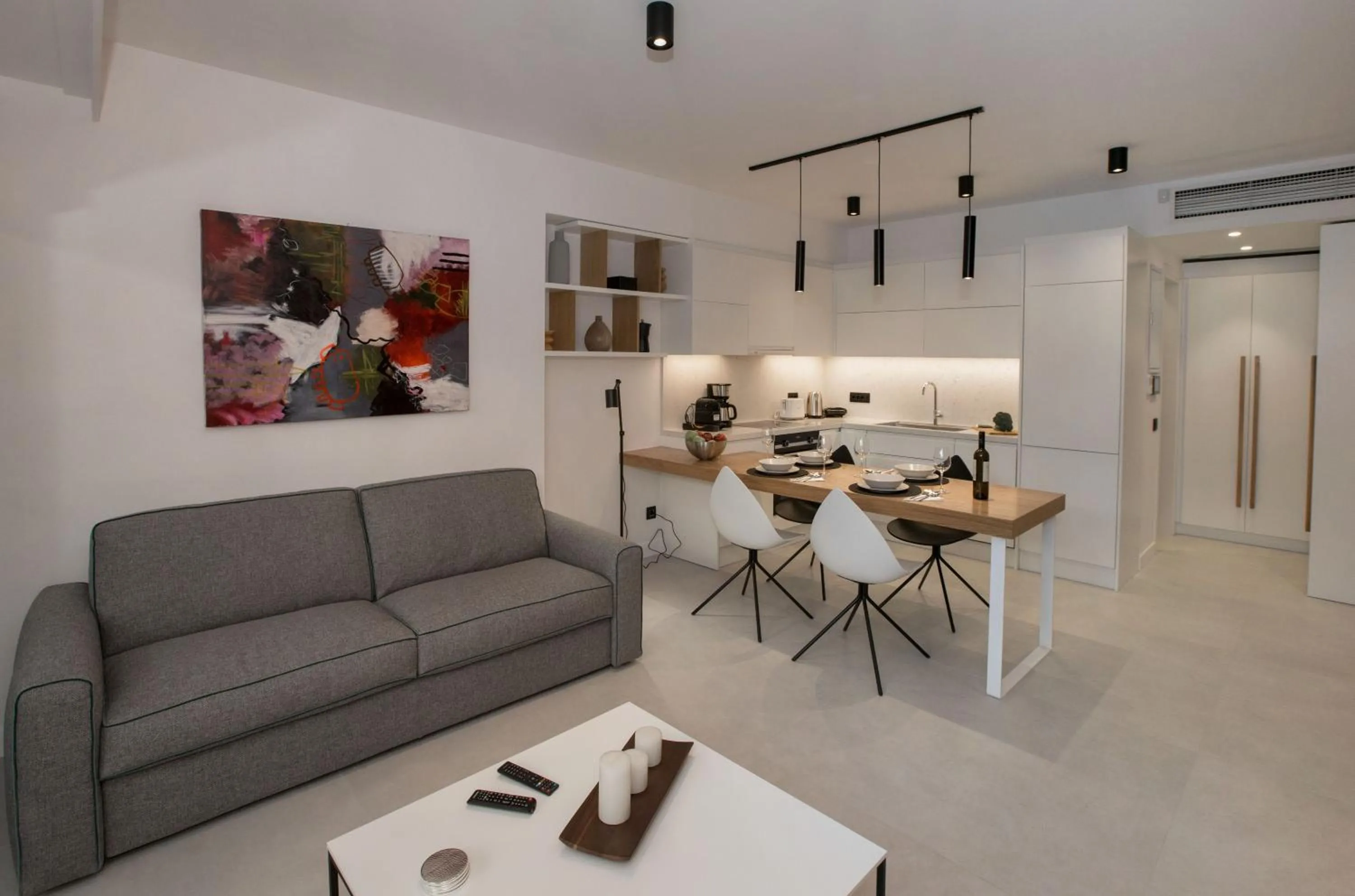 Kitchen or kitchenette in Acropolis Golden Suites by GHH