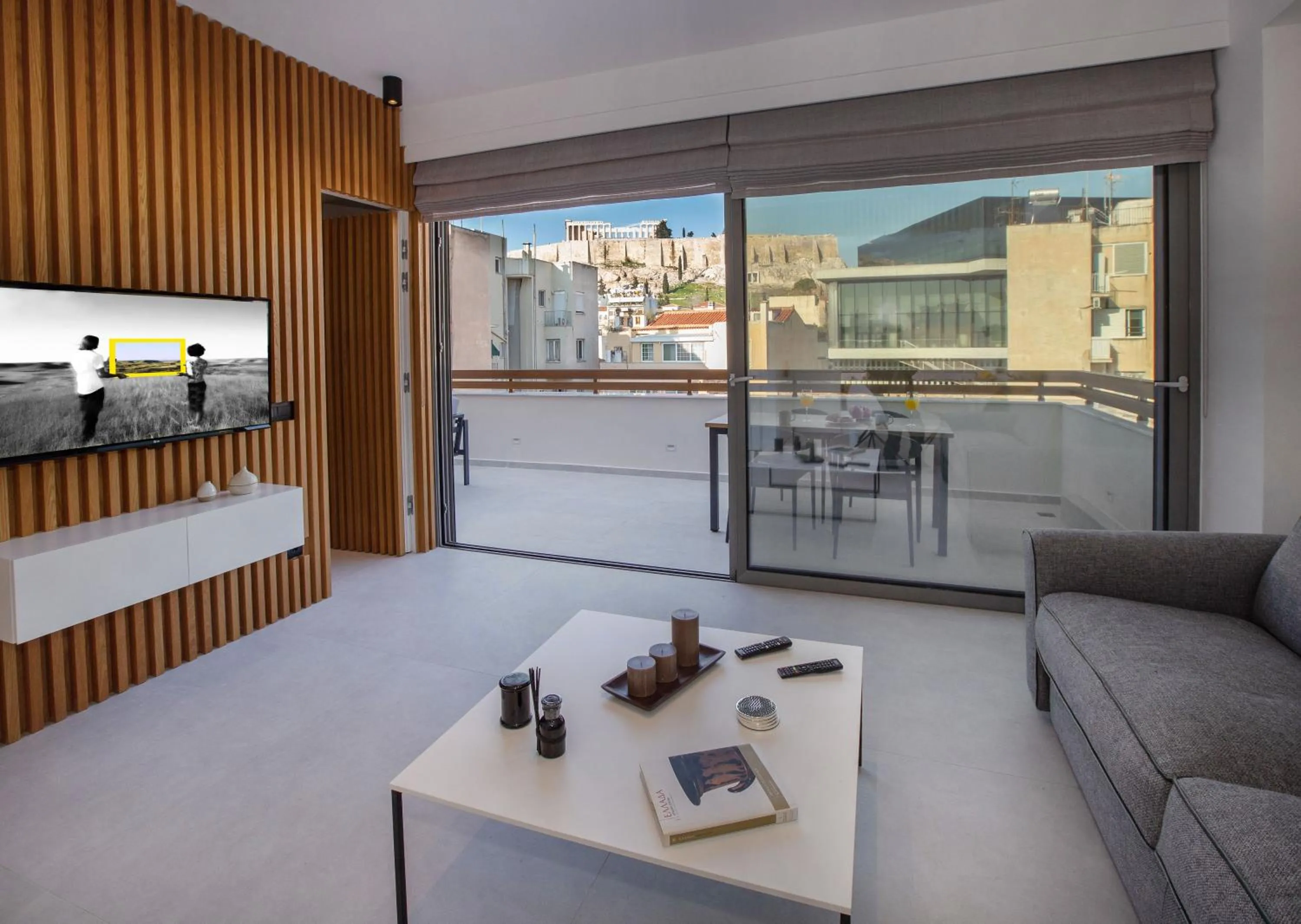 Balcony/Terrace in Acropolis Golden Suites by GHH