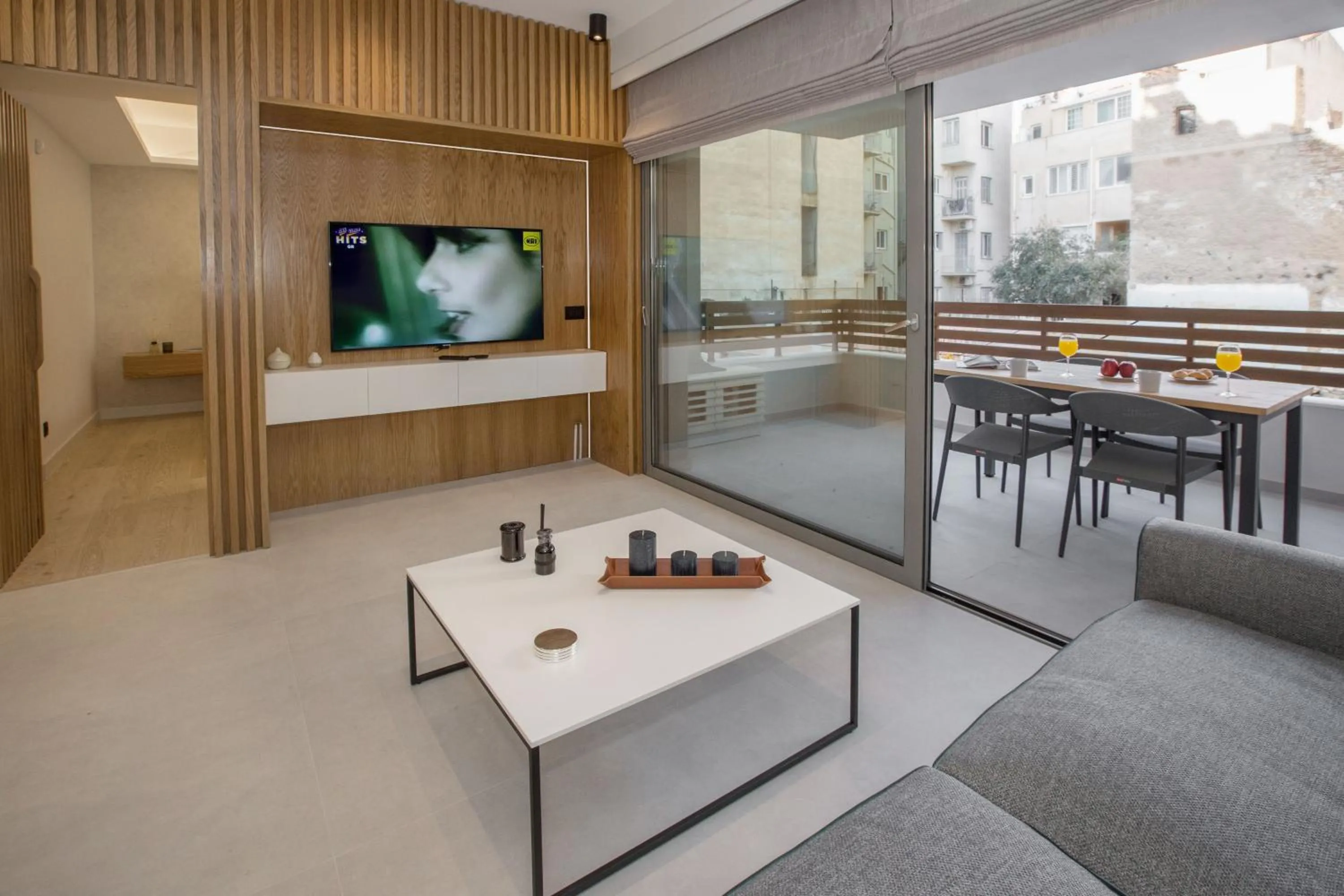 TV and multimedia in Acropolis Golden Suites by GHH