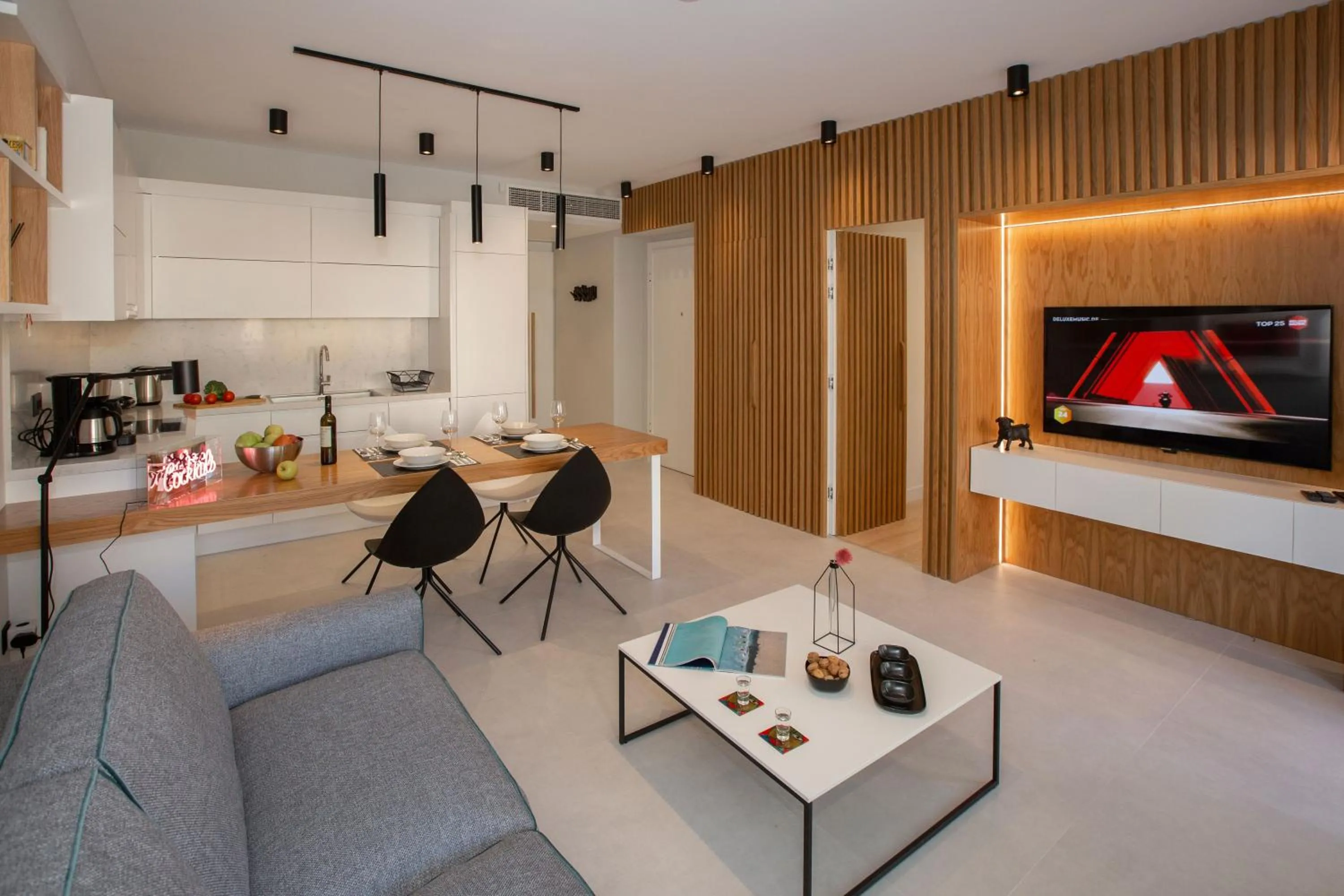 Living room in Acropolis Golden Suites by GHH