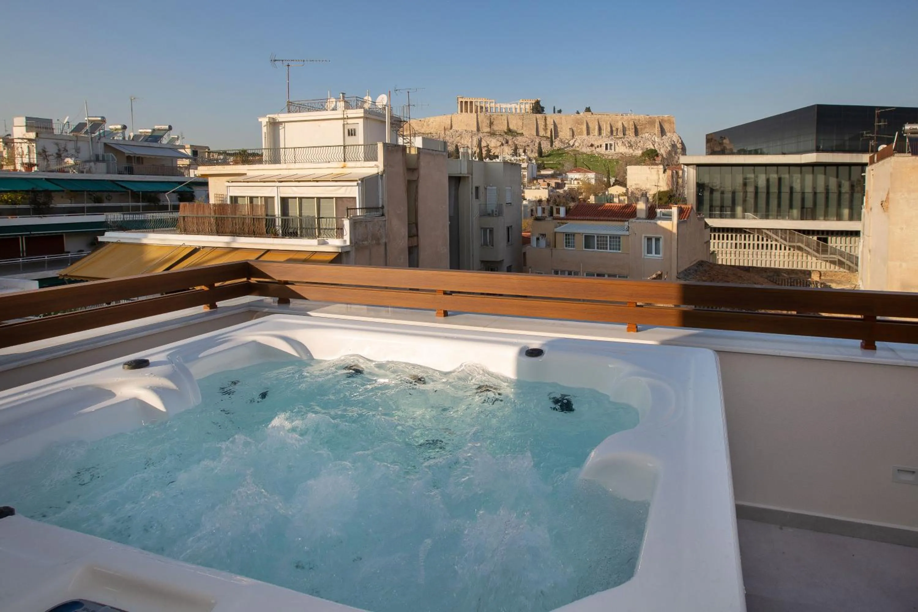 Balcony/Terrace in Acropolis Golden Suites by GHH