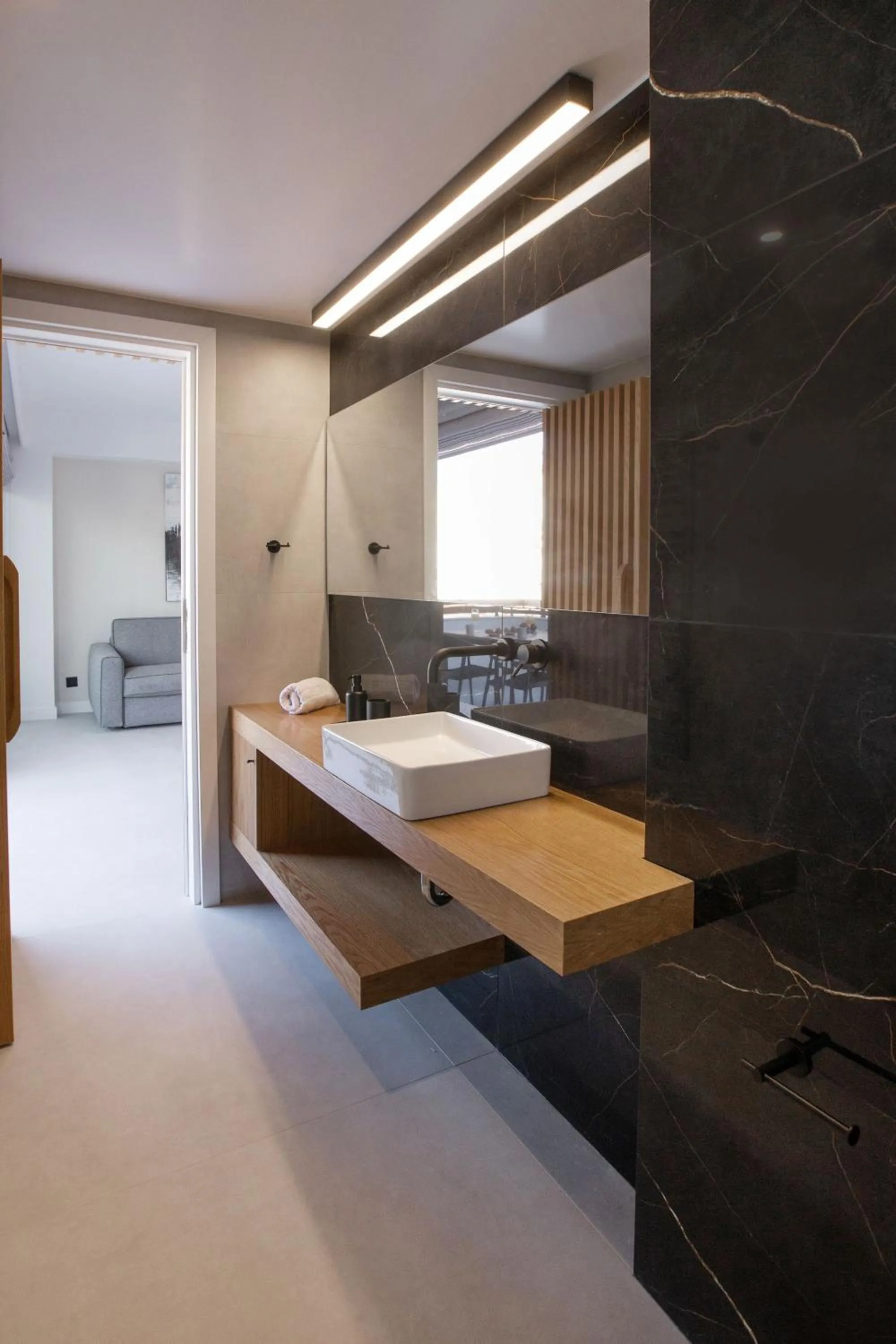 Bathroom, Bed in Acropolis Golden Suites by GHH