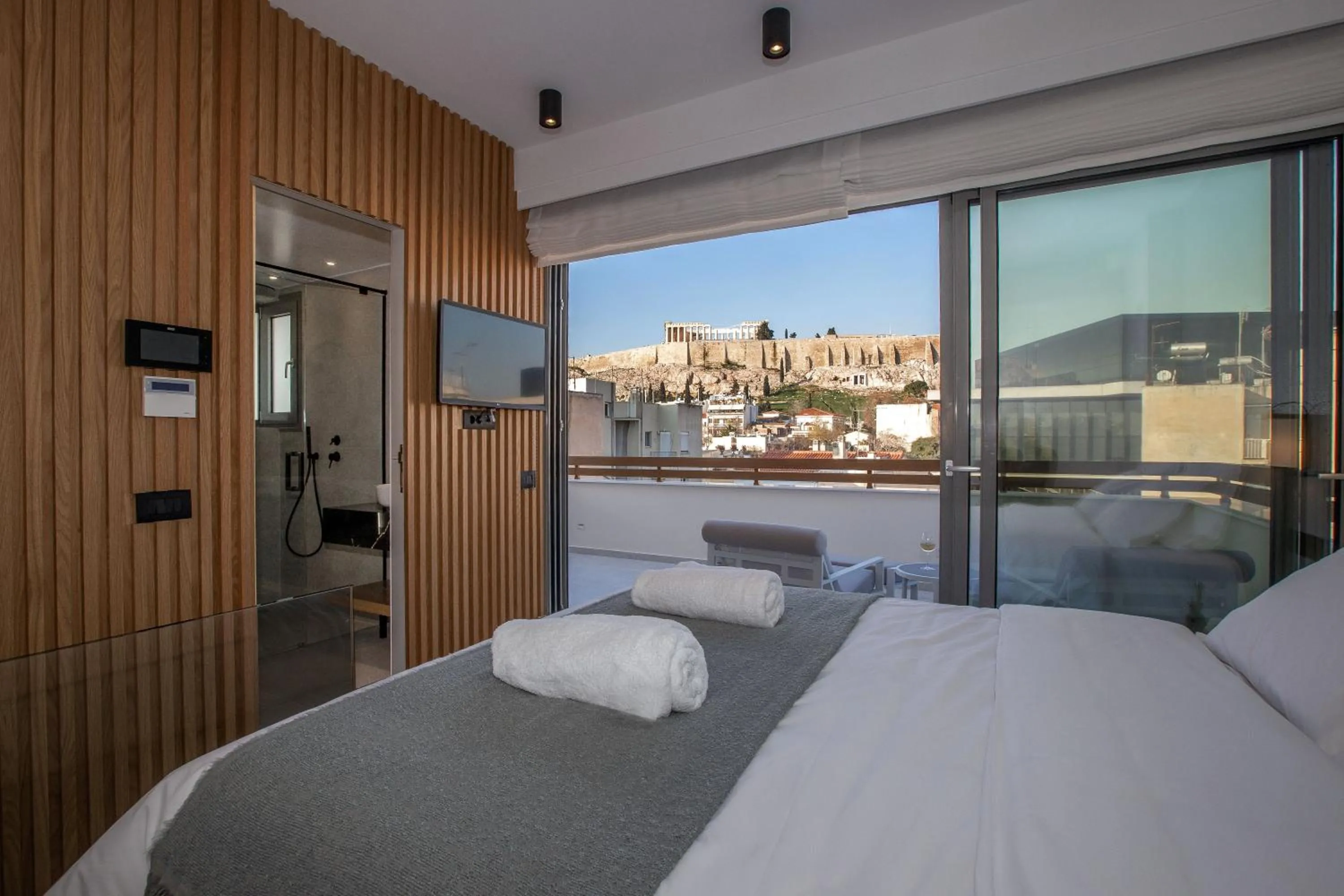 City view, Bed in Acropolis Golden Suites by GHH