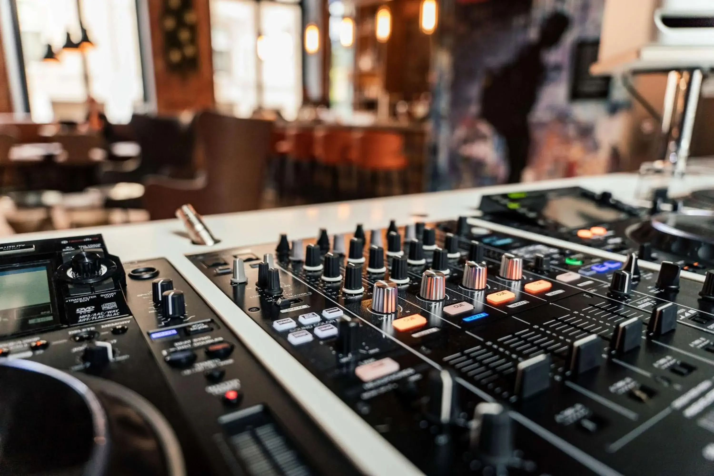 Lounge or bar in Me and All Hotel Hanover, by Hyatt Lounge or bar in Me and All Hotel Hanover, by Hyatt